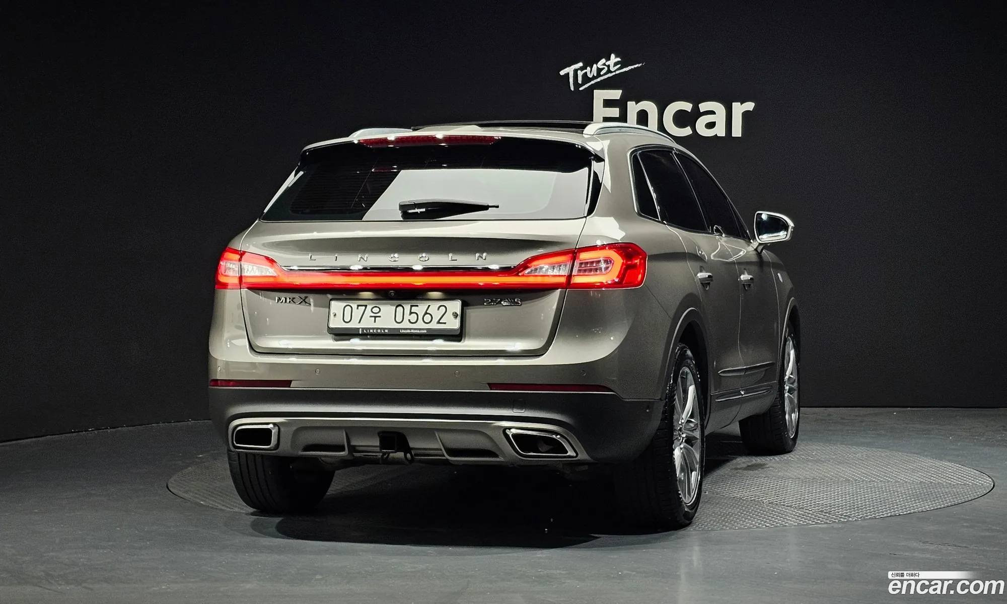 Lincoln MKX 2016 2LMPJ8LP4GBL72582 — 16