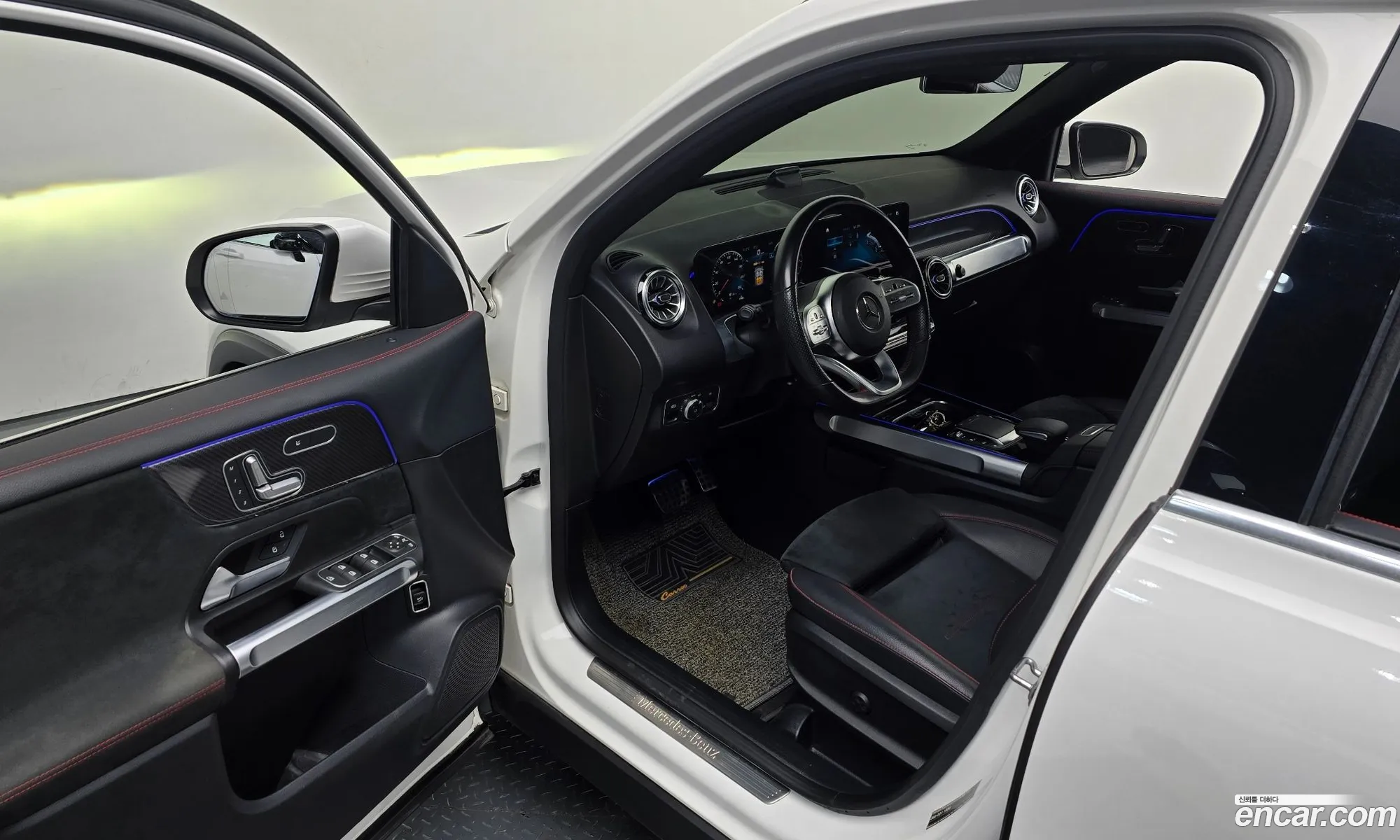 Mercedes-Benz GLB-Class X247 2021 — 10