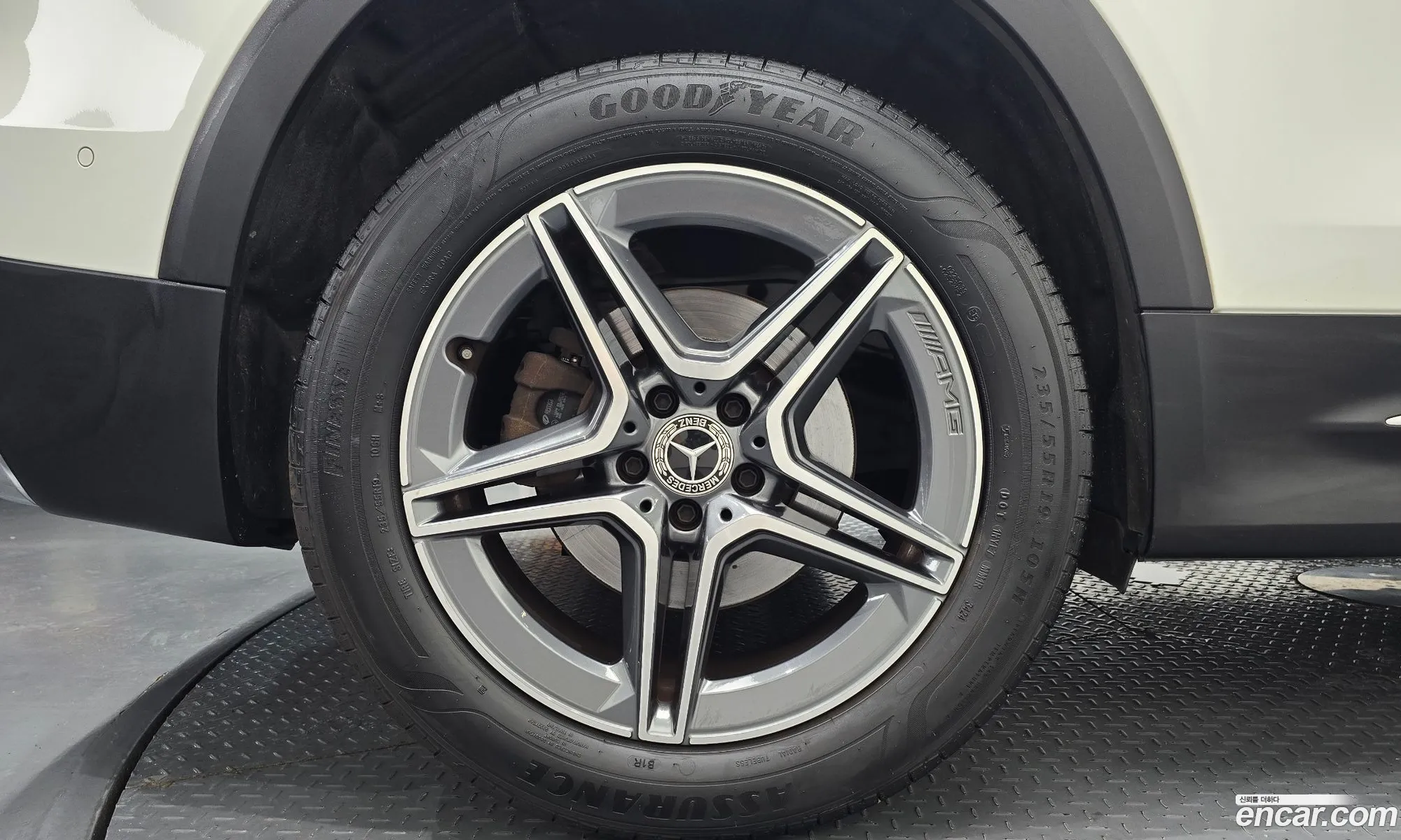 Mercedes-Benz GLB-Class X247 2021 — 14
