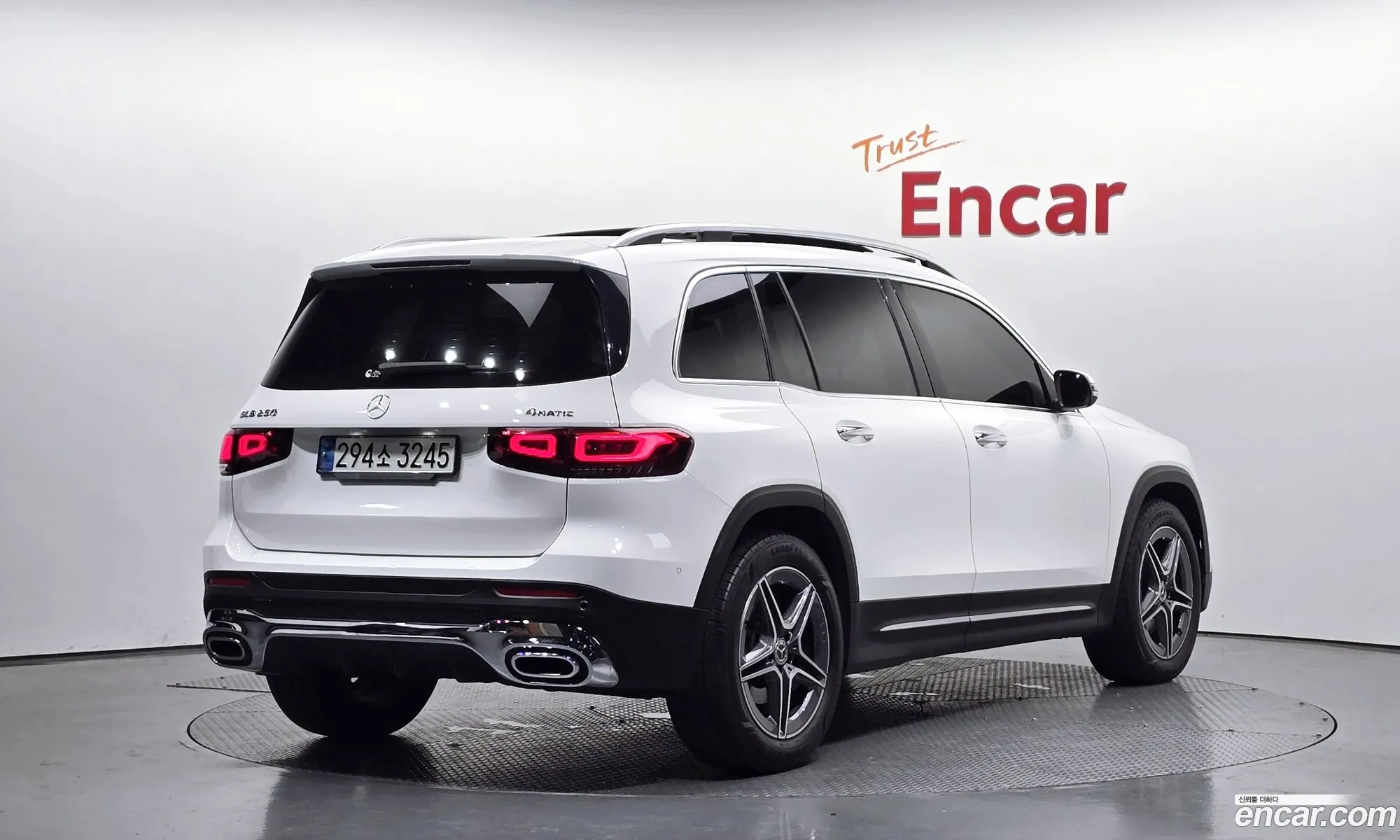Mercedes-Benz GLB-Class X247 2021 — 13