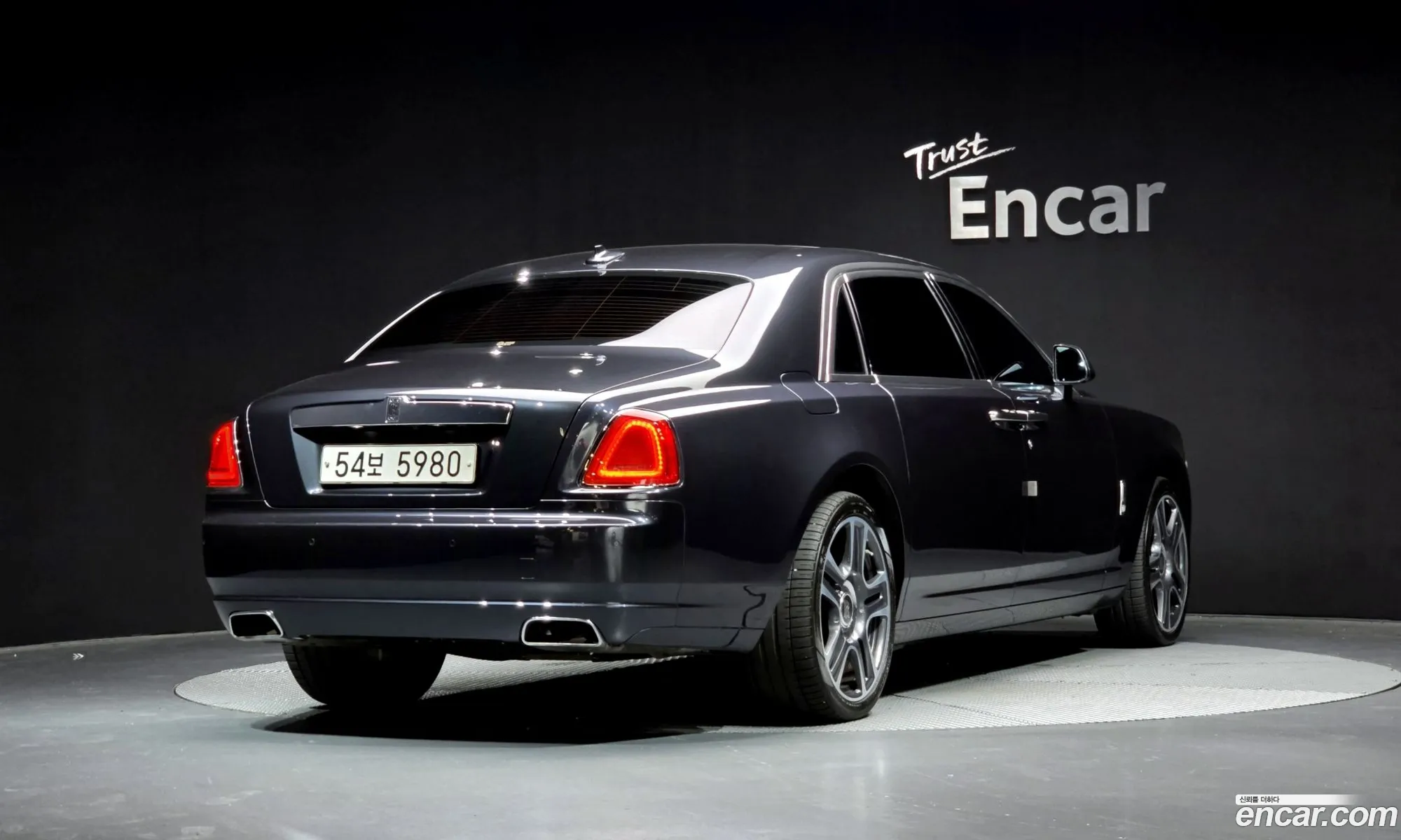 Rolls-Royce Ghost 2016 SCA664L09GUX69649 — 11