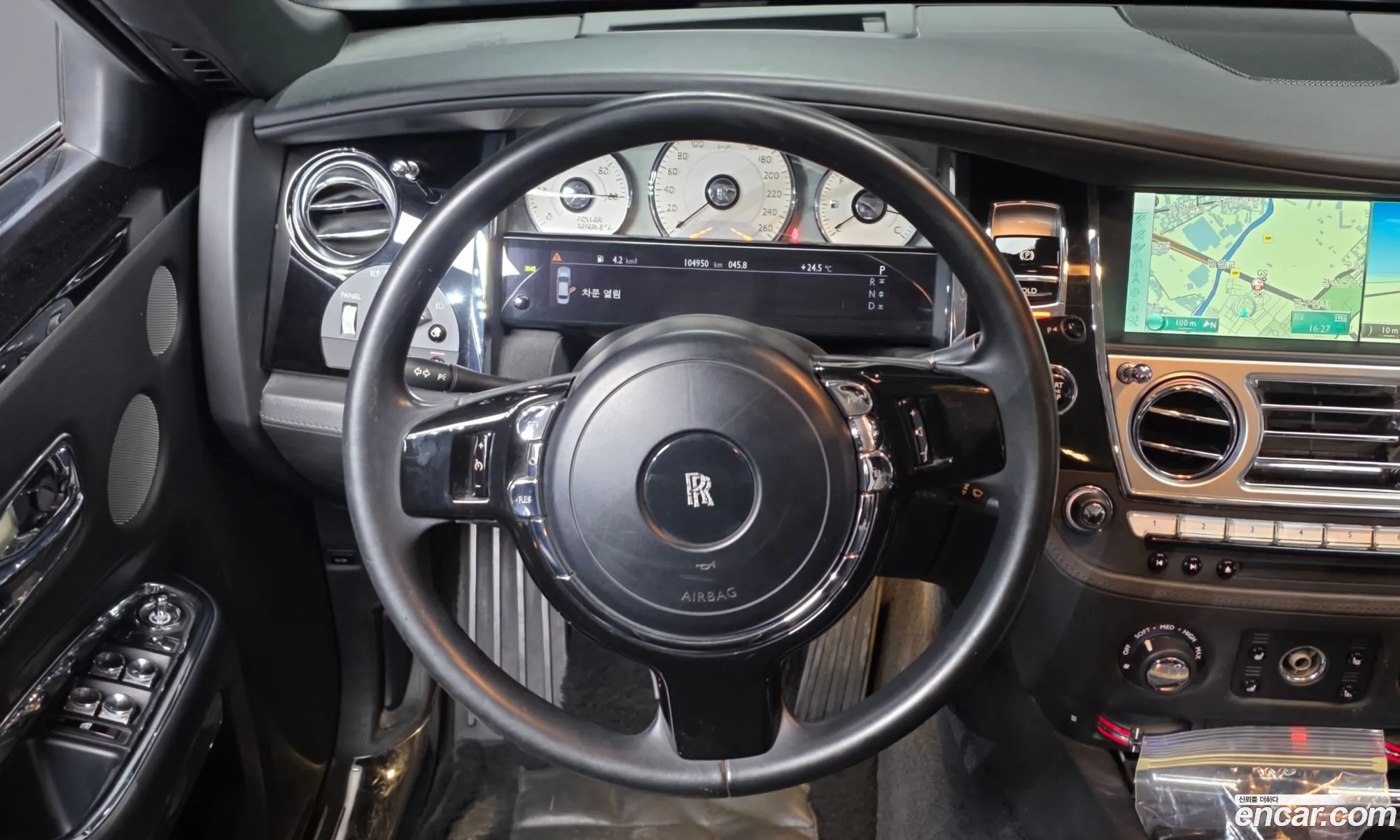 Rolls-Royce Ghost 2016 SCA664L09GUX69649 — 15