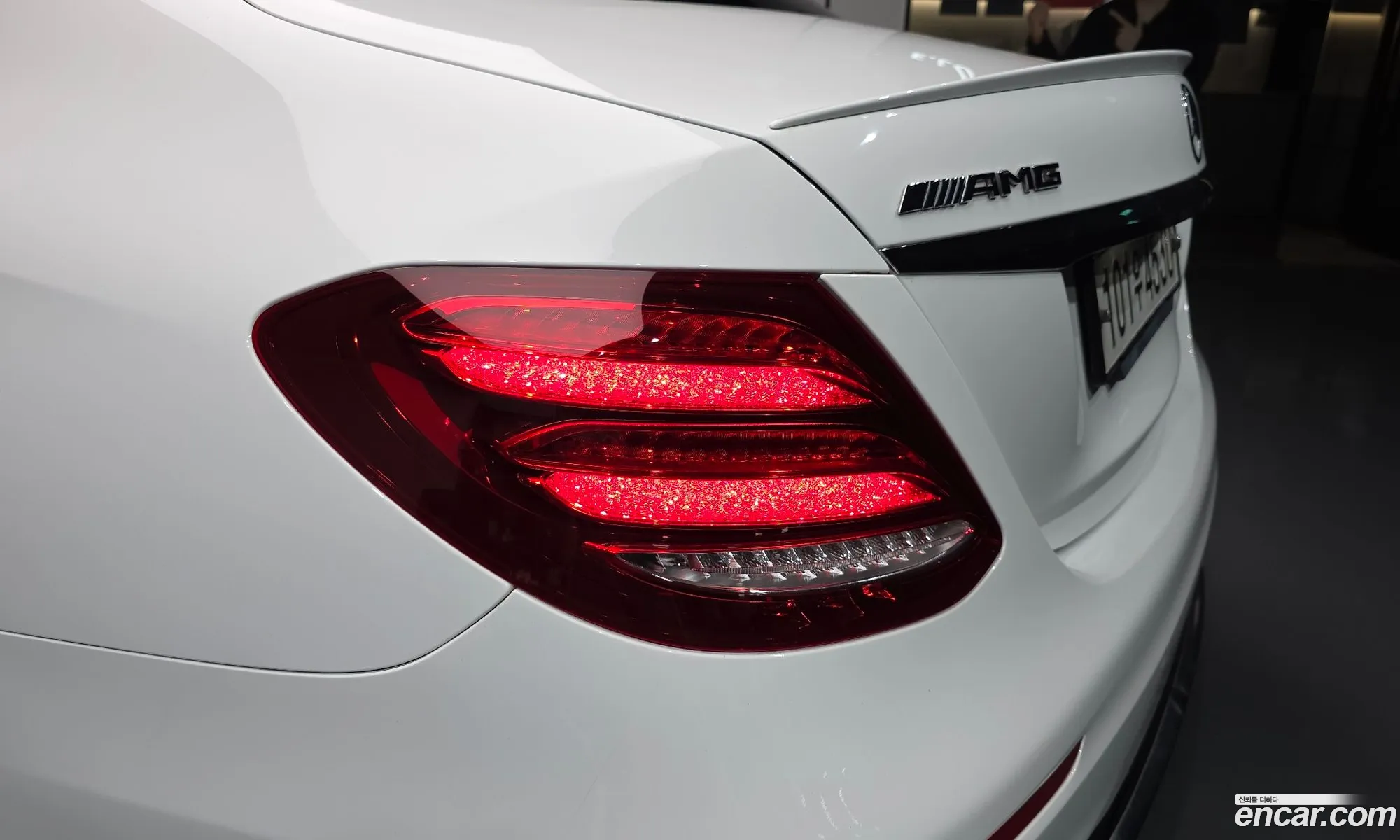 Mercedes-Benz E-Class W213 2019 WDDZF6BB2KA568244 — 11