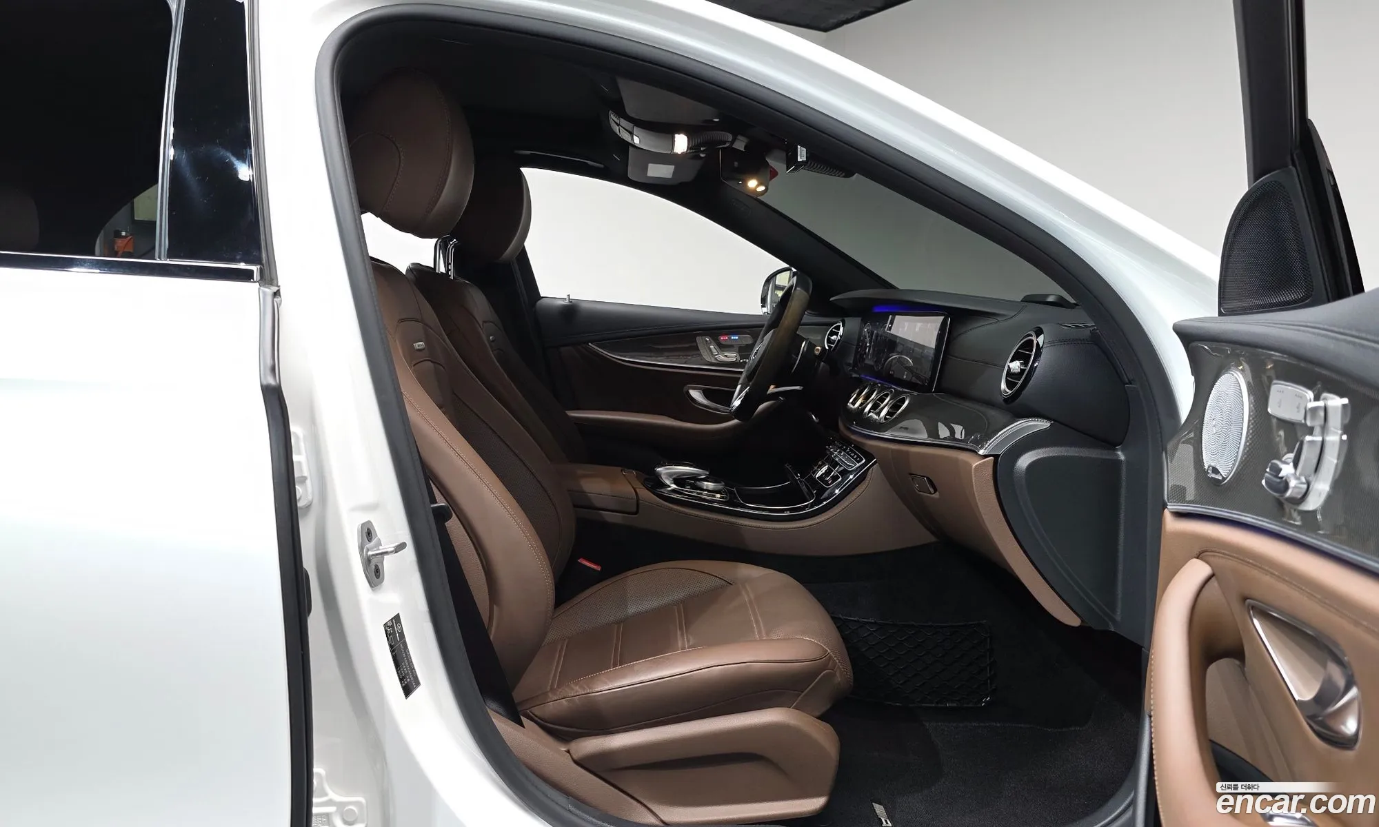 Mercedes-Benz E-Class W213 2019 WDDZF6BB2KA568244 — 13