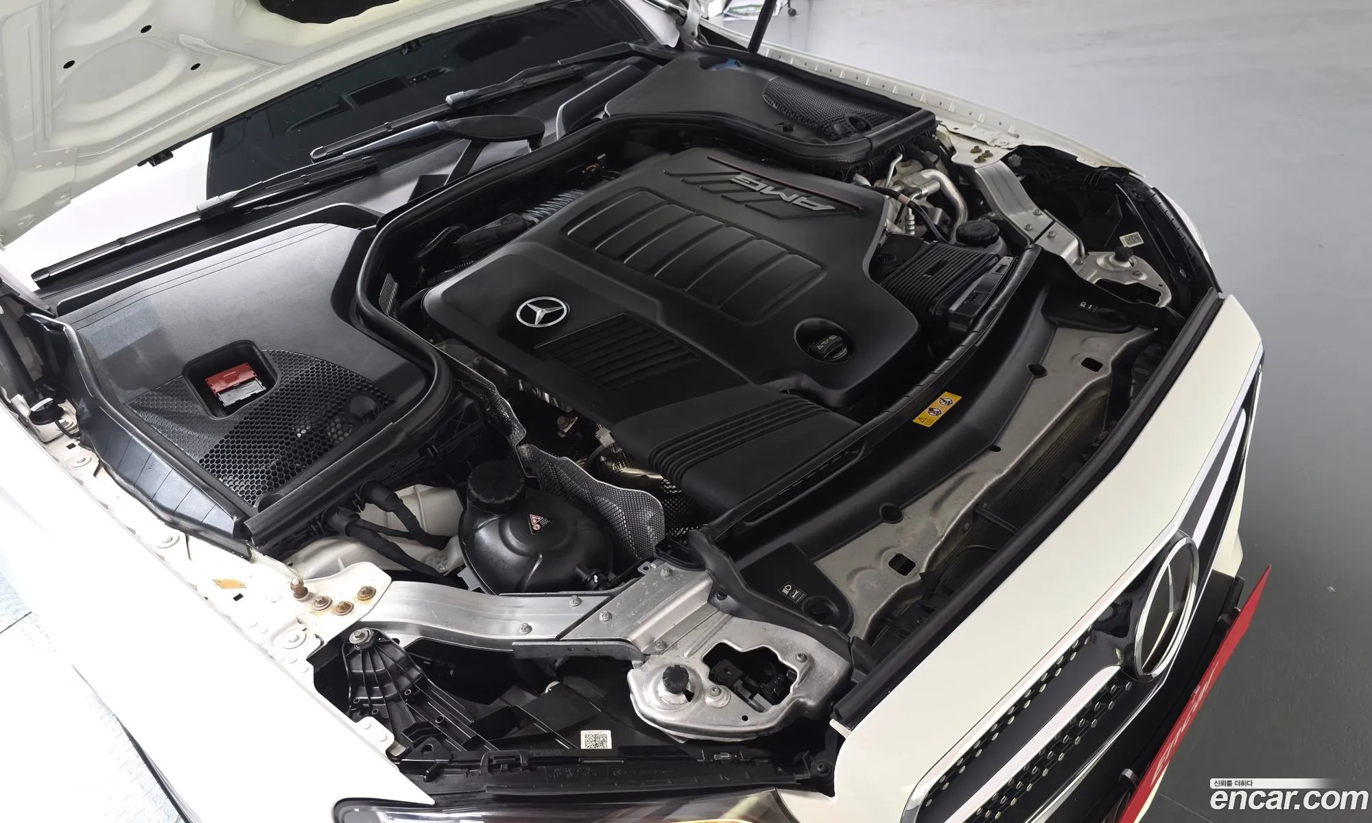 Mercedes-Benz E-Class W213 2019 WDDZF6BB2KA568244 — 23