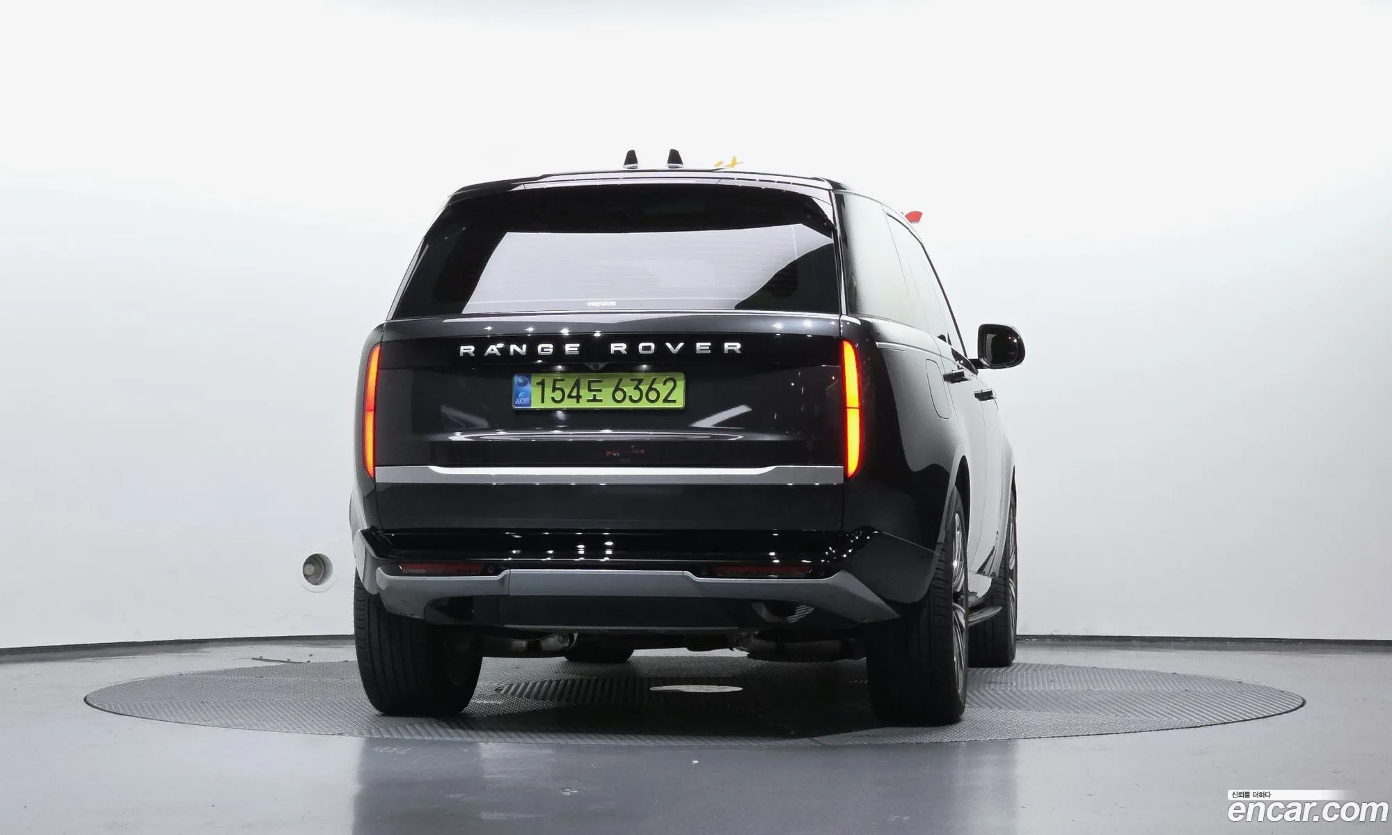 Land Rover Range Rover 2025 SALKA9B46SA328846 — 16