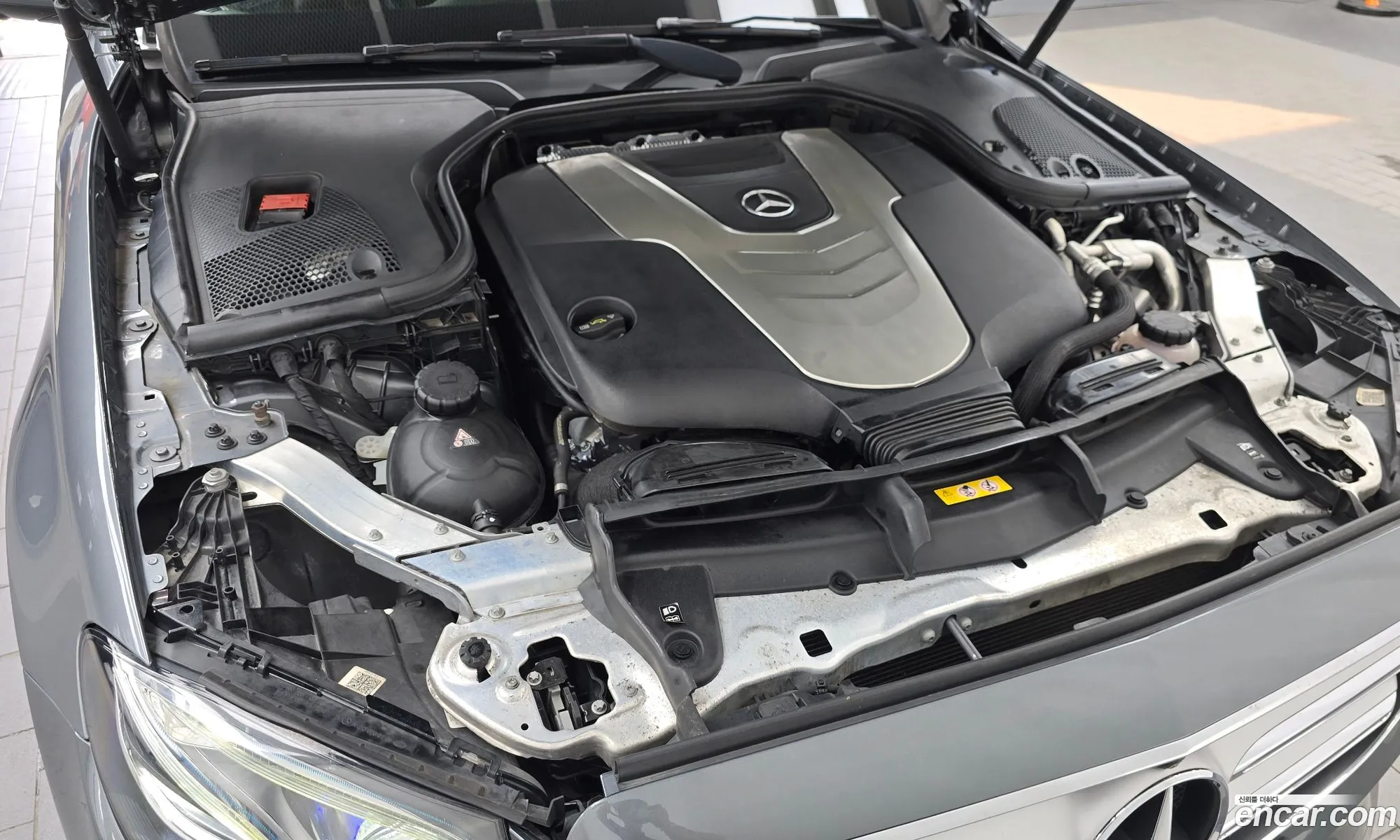 Mercedes-Benz E-Class W213 2017 WDDZF3DB7HA205619 — 11