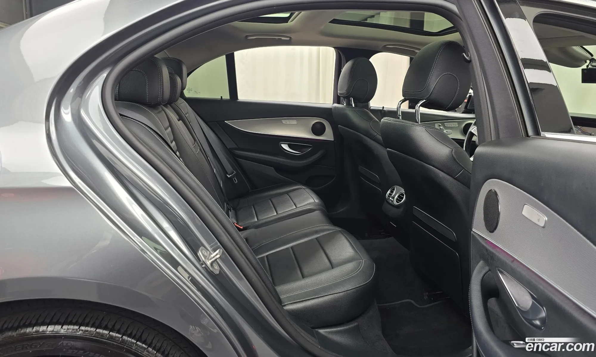 Mercedes-Benz E-Class W213 2017 WDDZF3DB7HA205619 — 4