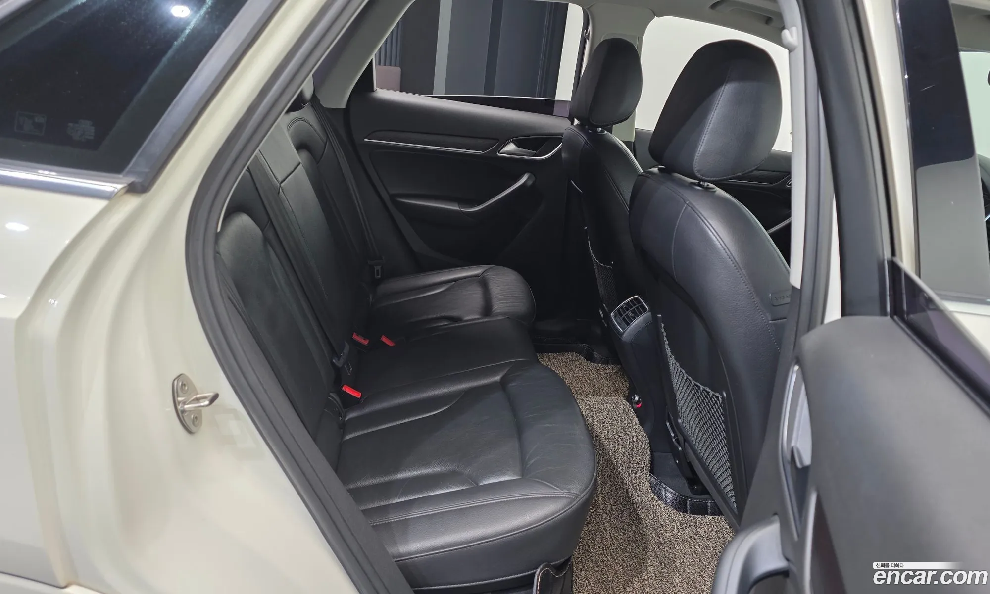 Audi Q3 2014 WAUZZZ8U0ER048249 — 12