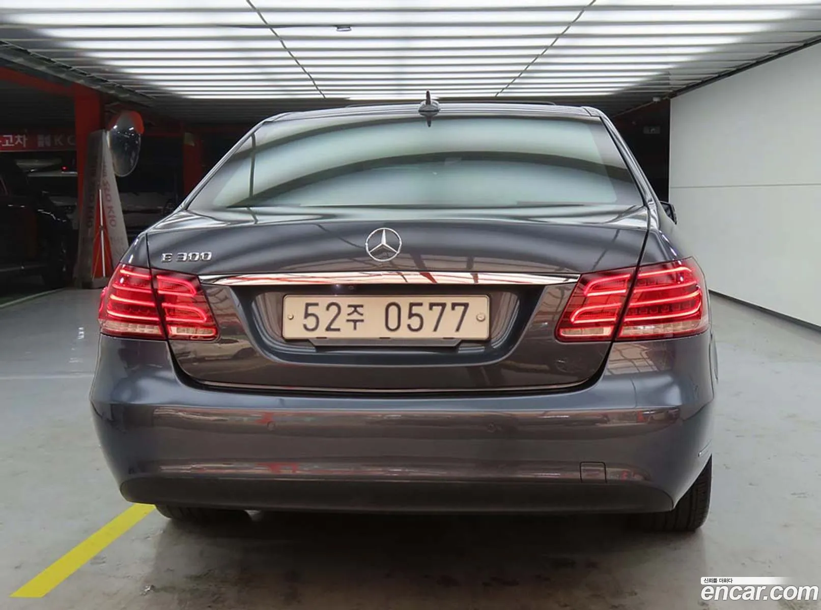 Mercedes-Benz E-Class W212 2015 — 10
