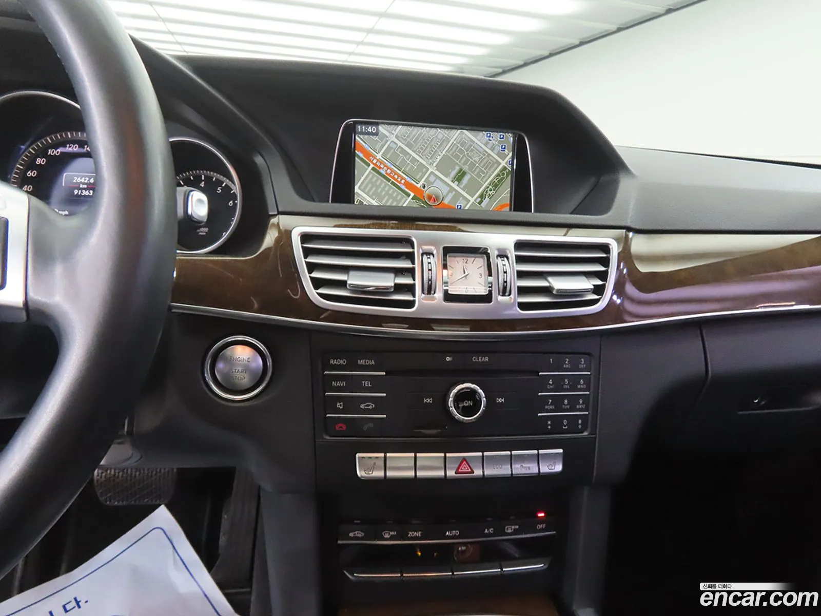 Mercedes-Benz E-Class W212 2015 — 19