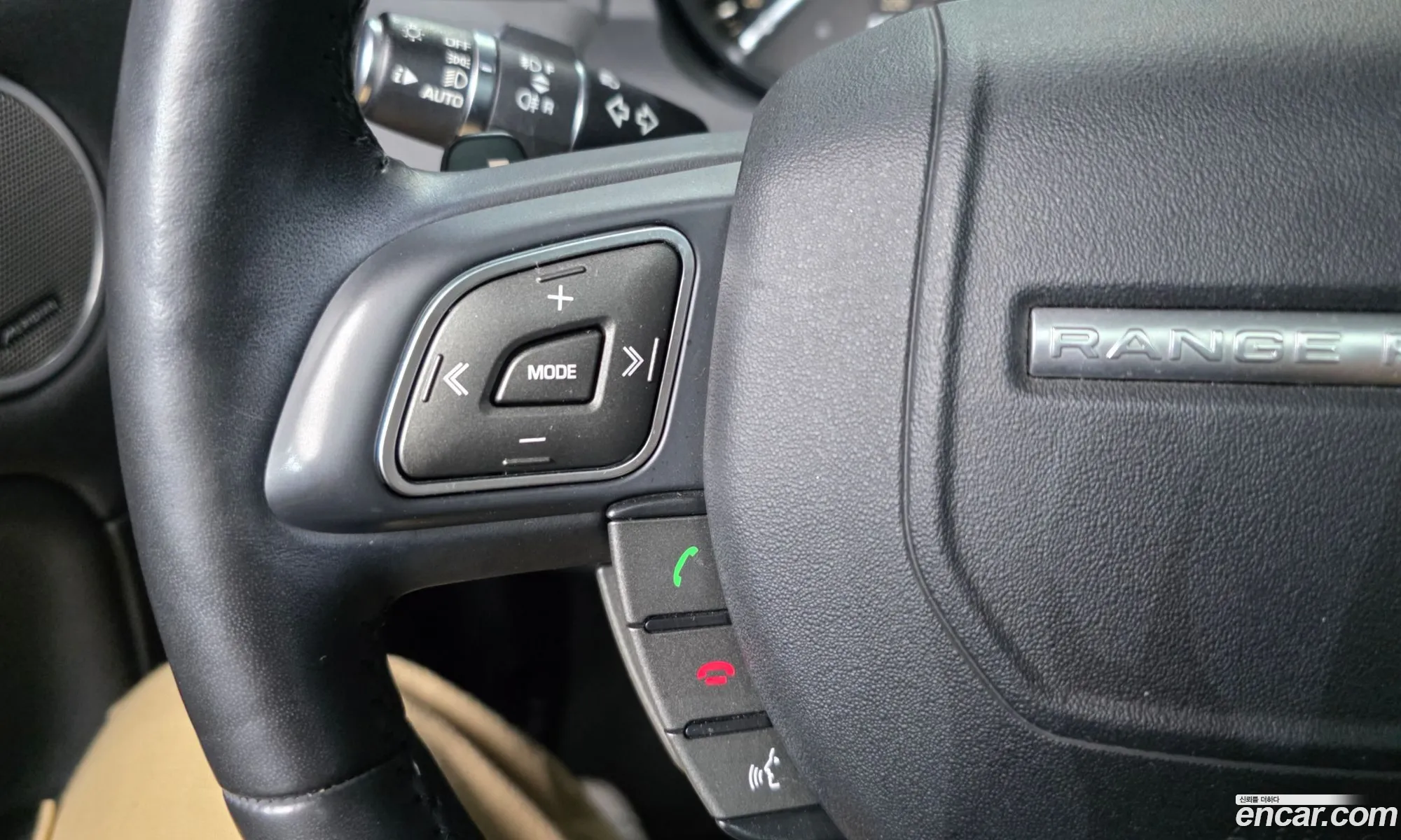 Land Rover Range Rover Evoque 2019 SALVA2BN9KH324892 — 5