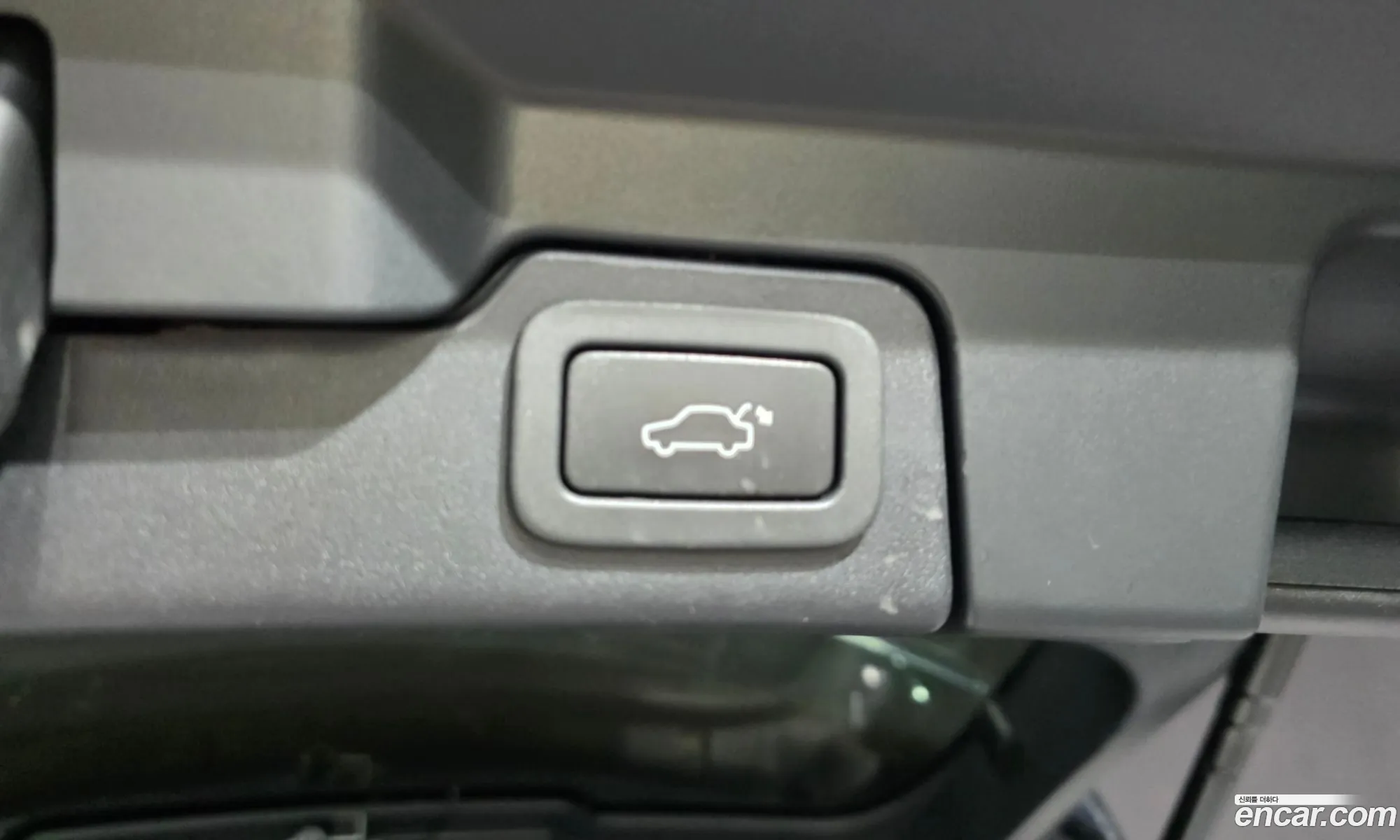 Land Rover Range Rover Evoque 2019 SALVA2BN9KH324892 — 33