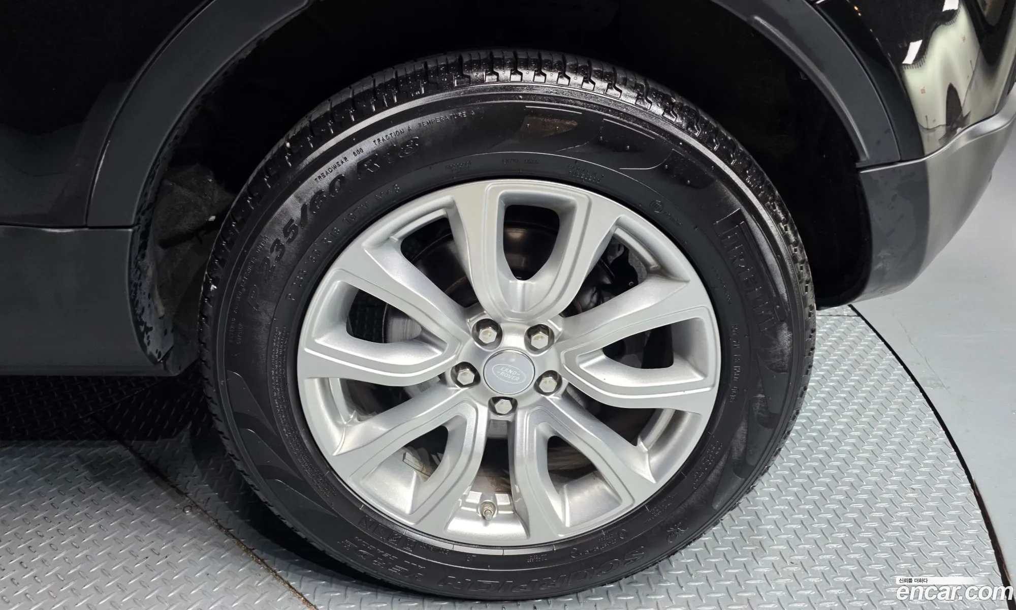 Land Rover Range Rover Evoque 2019 SALVA2BN9KH324892 — 16