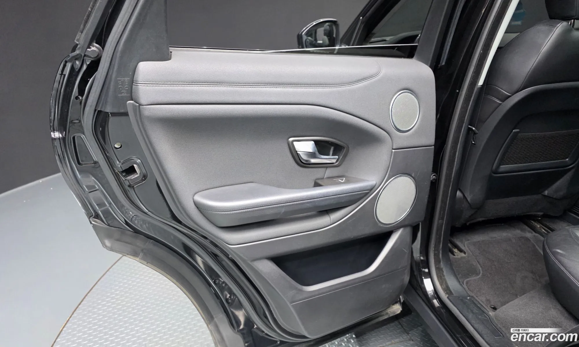 Land Rover Range Rover Evoque 2019 SALVA2BN9KH324892 — 13