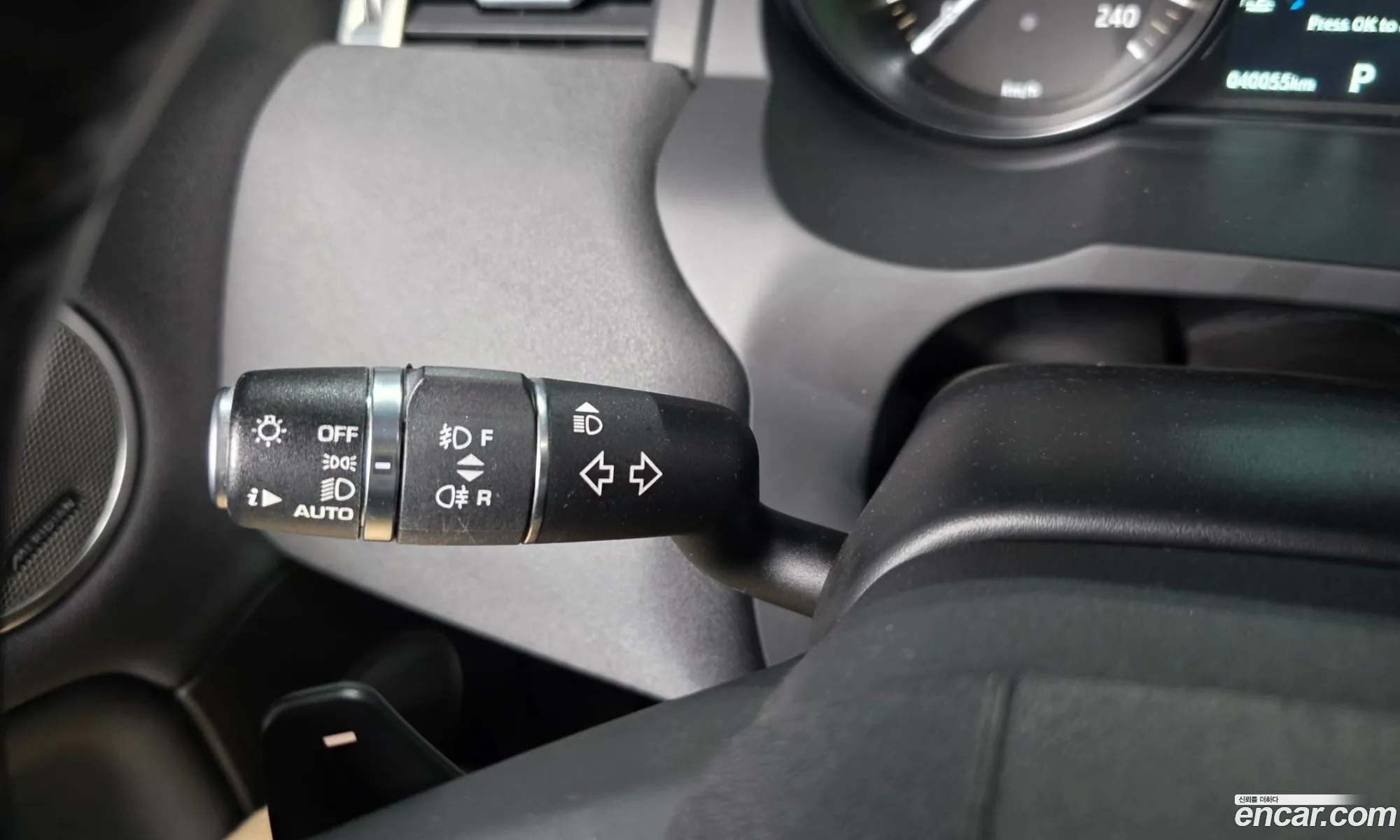 Land Rover Range Rover Evoque 2019 SALVA2BN9KH324892 — 26