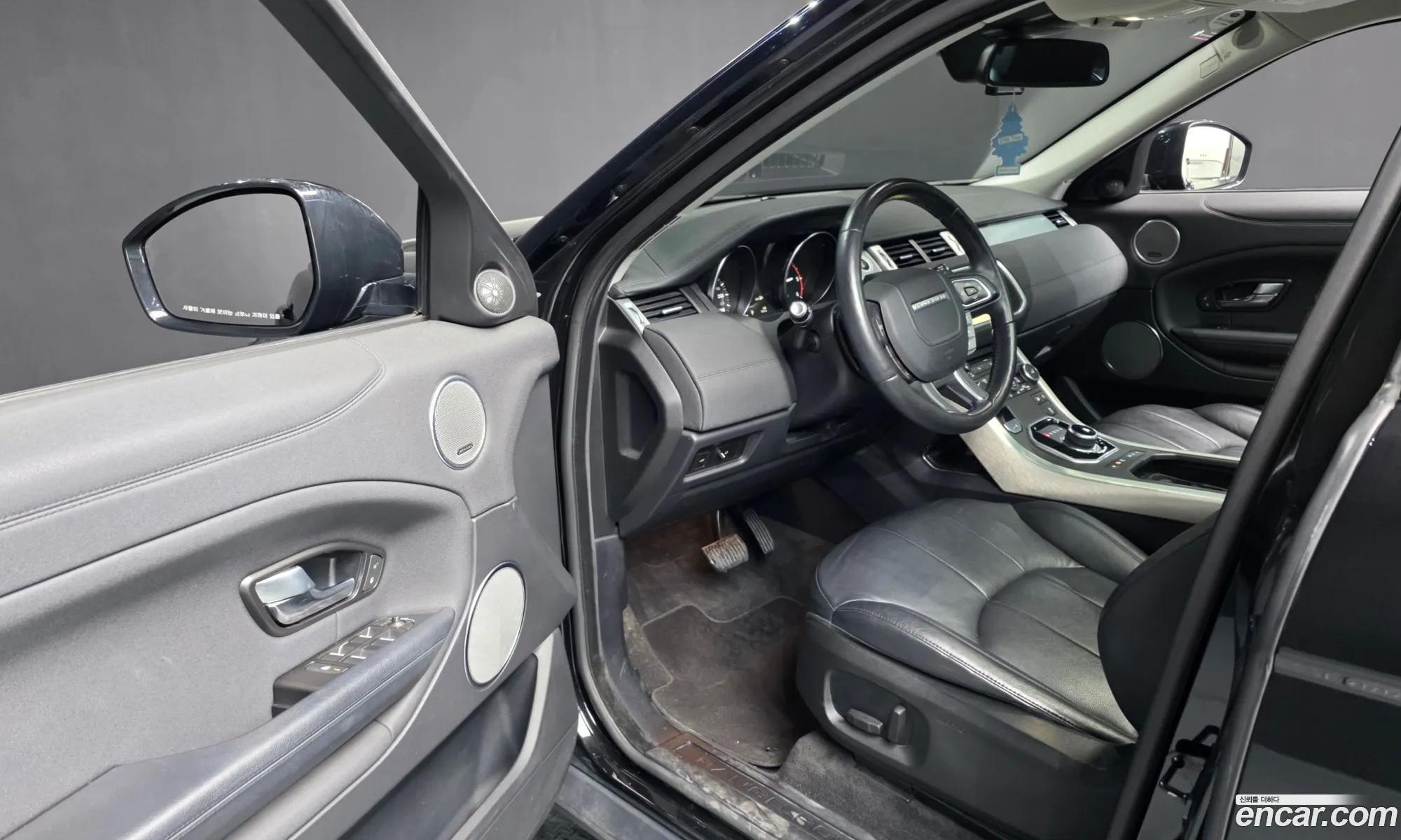 Land Rover Range Rover Evoque 2019 SALVA2BN9KH324892 — 25