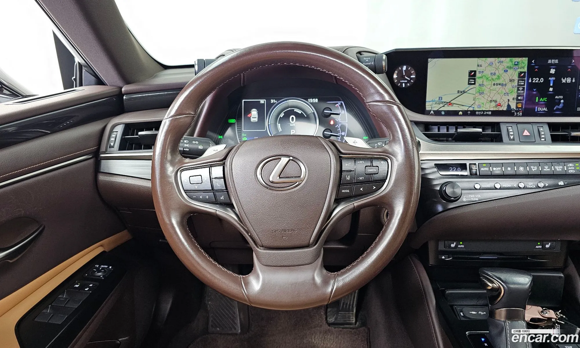 Lexus ES300h 7th Gen 2019 — 15