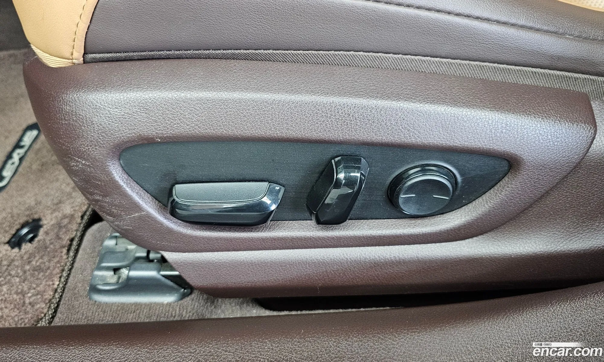 Lexus ES300h 7th Gen 2019 — 23