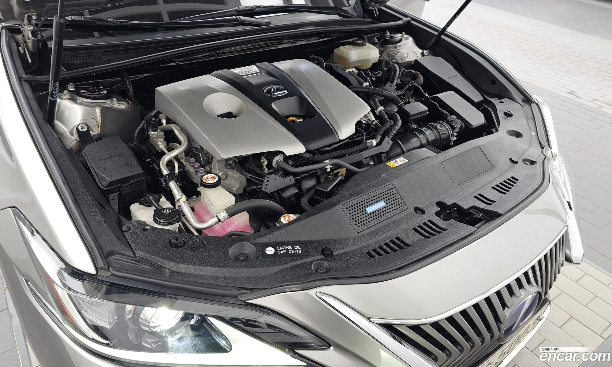 Lexus ES300h 7th Gen 2019 — 20