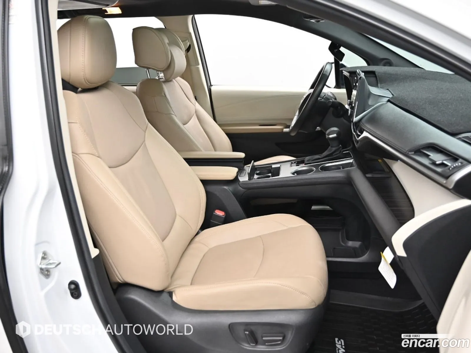 Toyota Sienna 2024 — 5