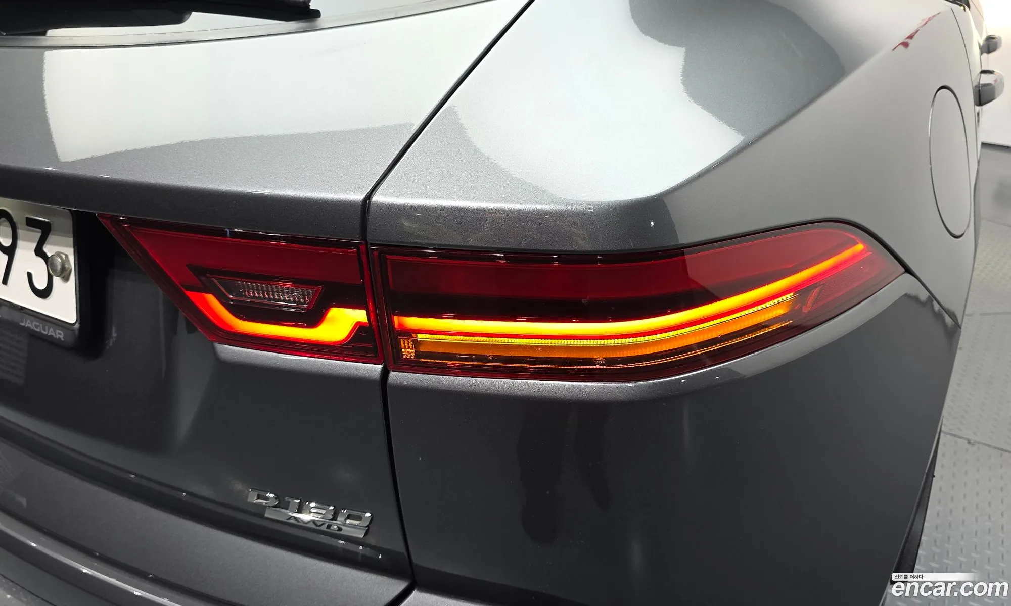 Jaguar E-Pace 2019 SADFA2BN8K1Z73219 — 18