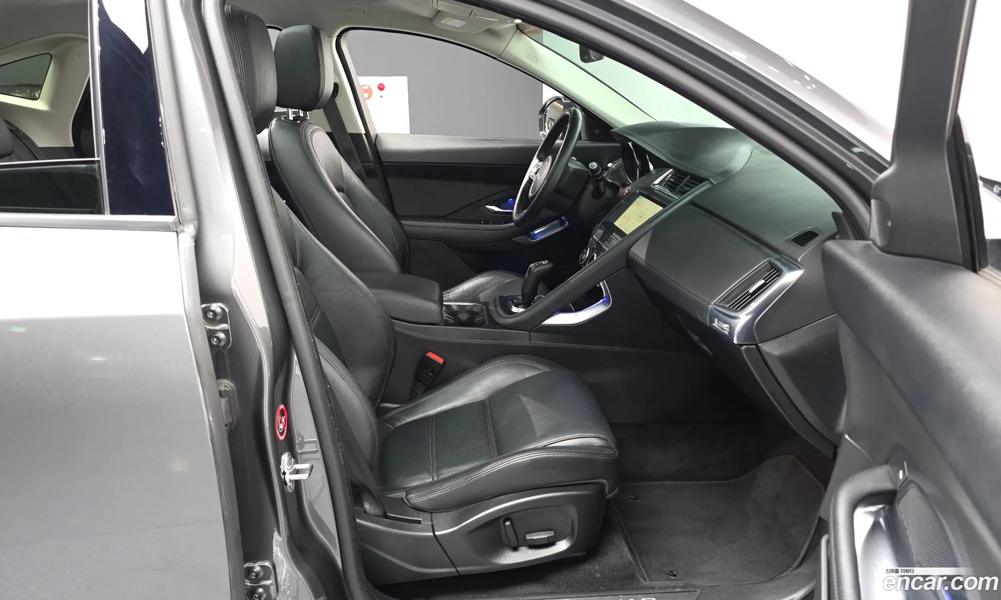Jaguar E-Pace 2019 SADFA2BN8K1Z73219 — 13