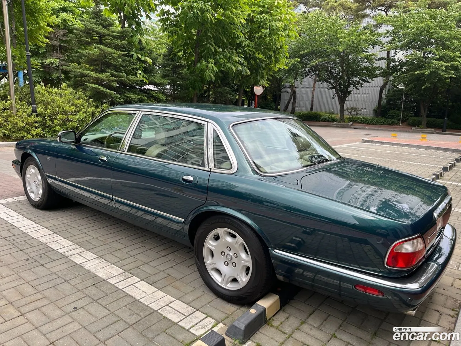 Jaguar XJ8 2002 — 6