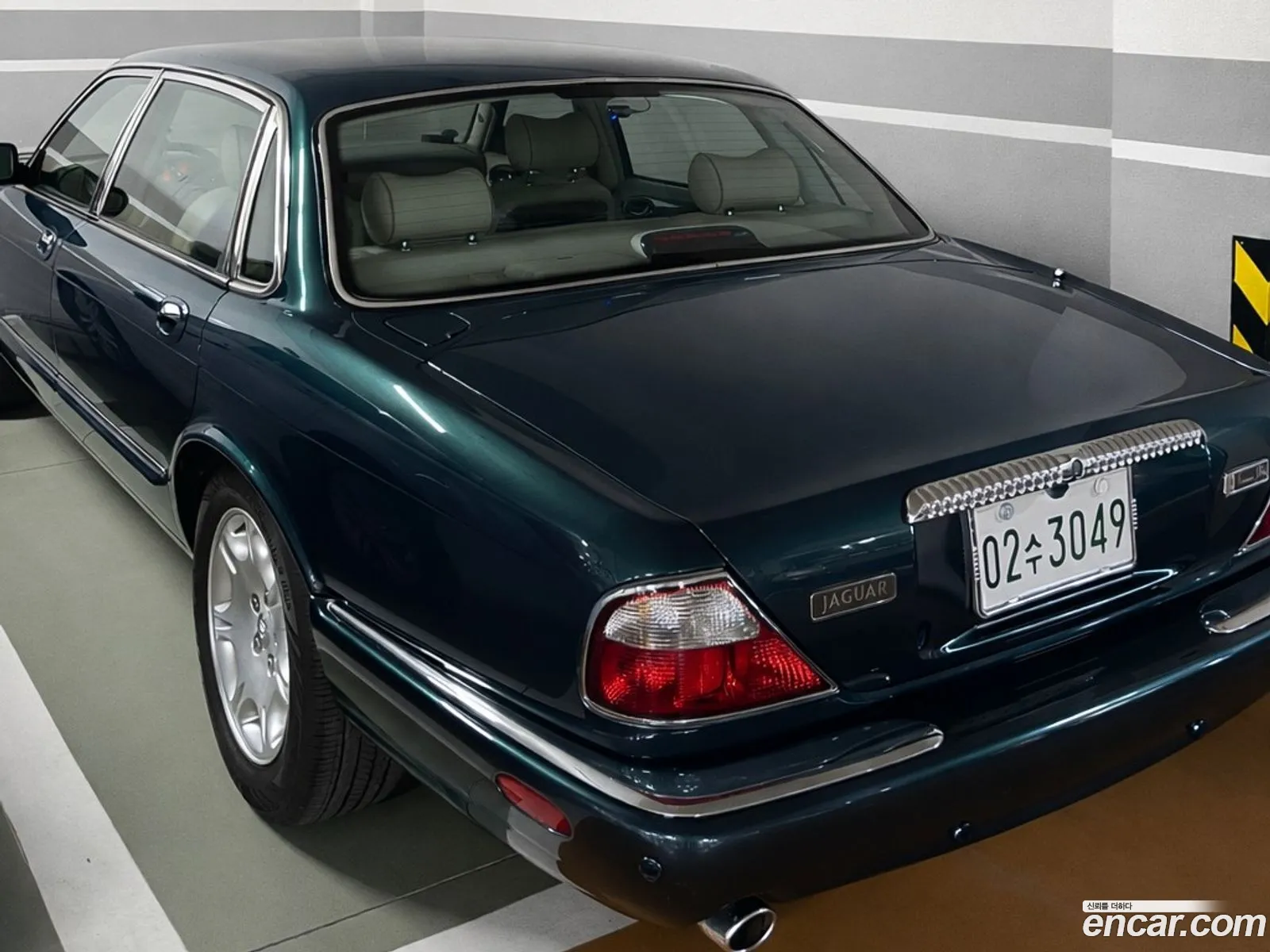 Jaguar XJ8 2002 — 8