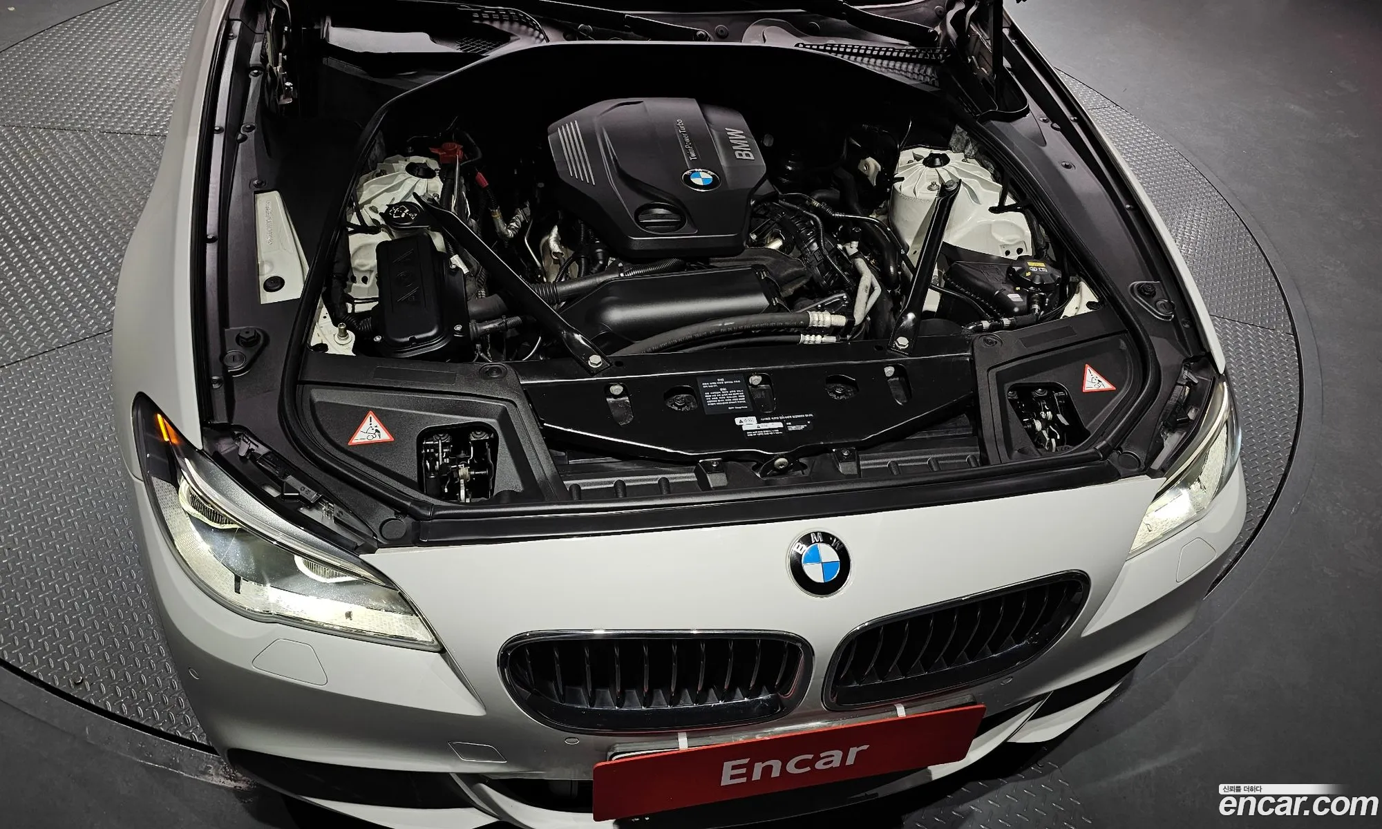BMW 5 Series 2016 — 11