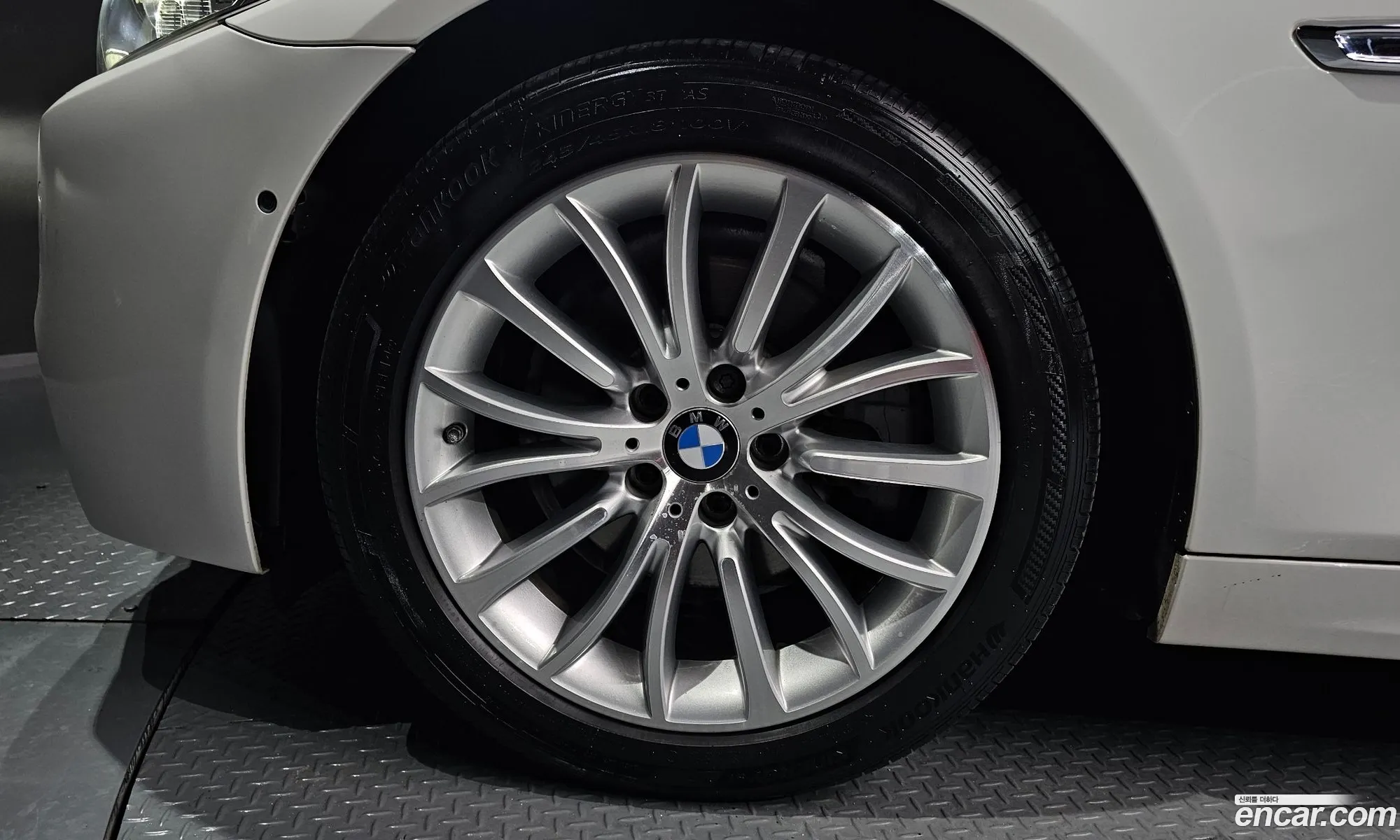BMW 5 Series 2016 — 10