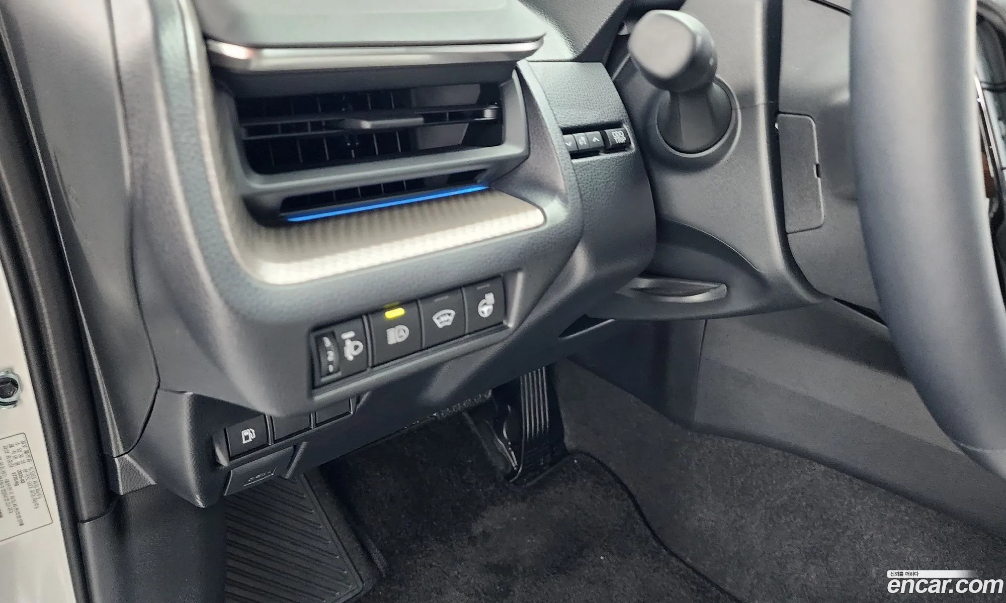 Toyota Prius 2025 JTDACBAU6S3059158 — 4