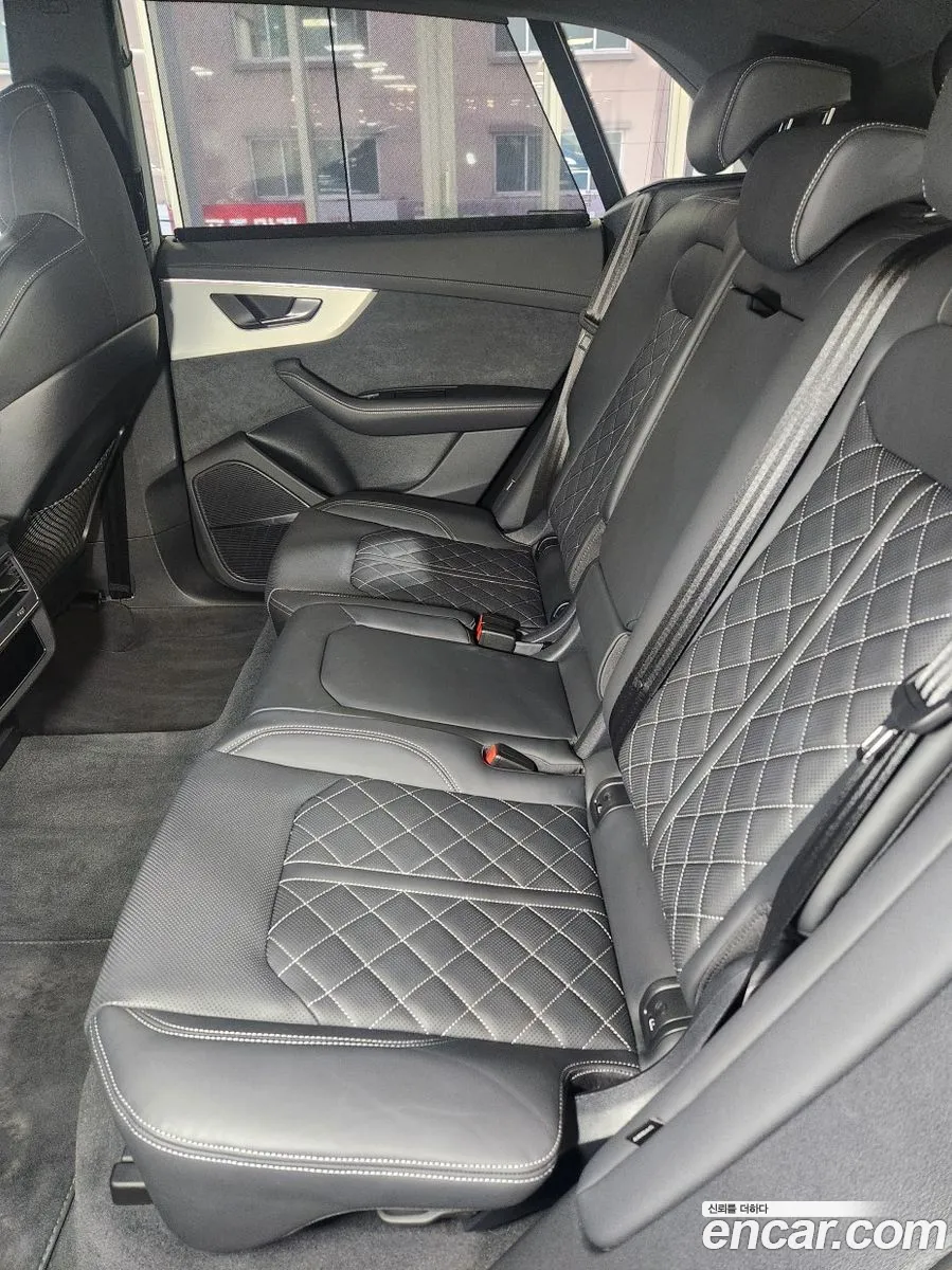 Audi Q8 2023 — 4