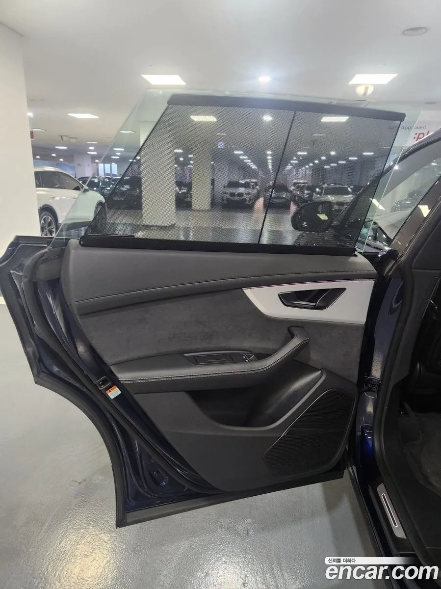 Audi Q8 2023 — 11