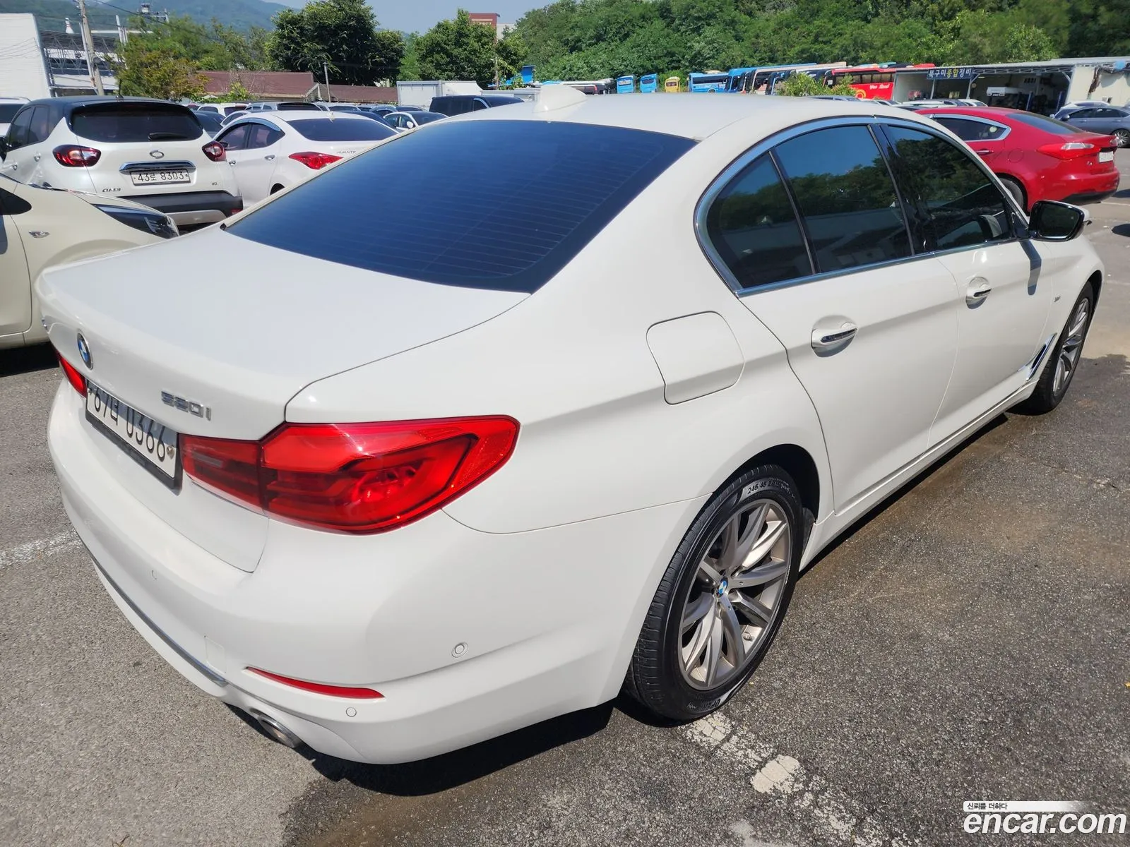 BMW 5 Series 2018 — 19