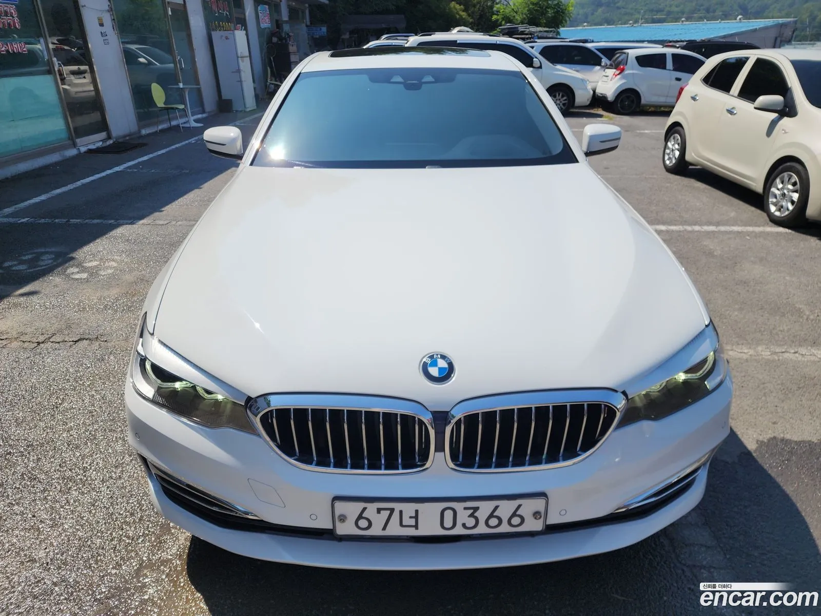 BMW 5 Series 2018 — 17