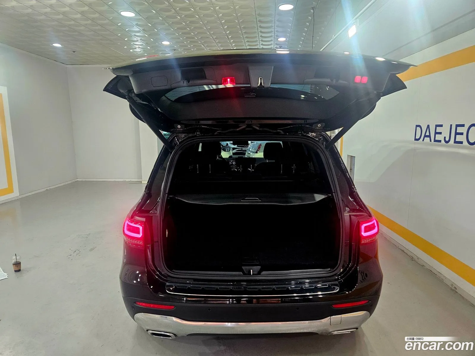 Mercedes-Benz GLB-Class X247 2020 — 11