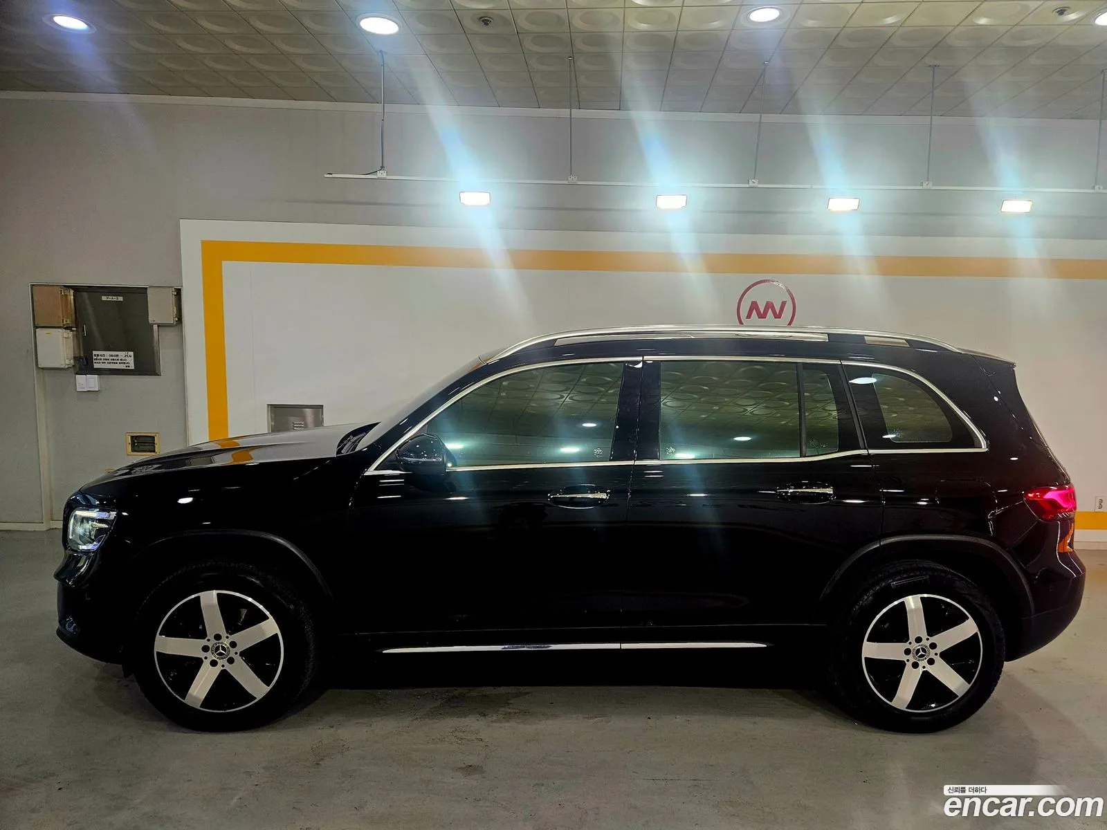 Mercedes-Benz GLB-Class X247 2020 — 13