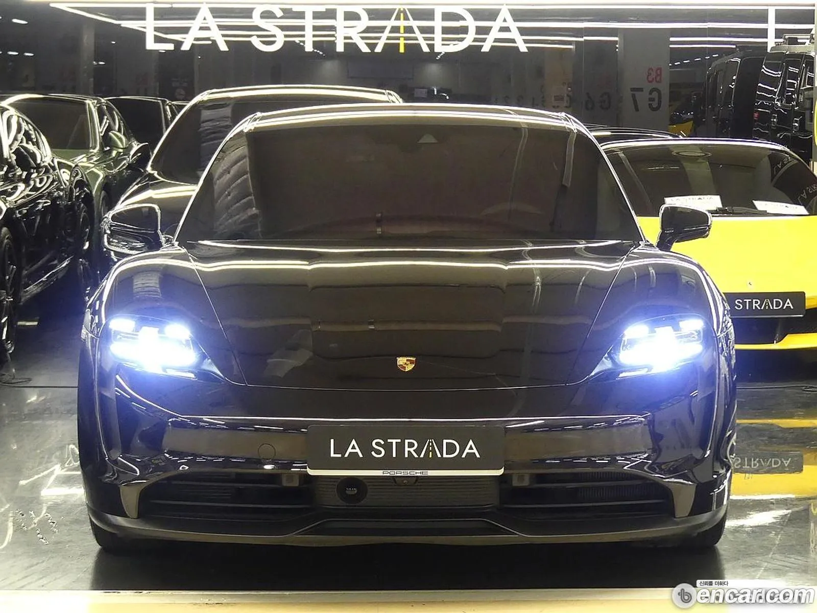 Porsche Taycan 2023 — 20
