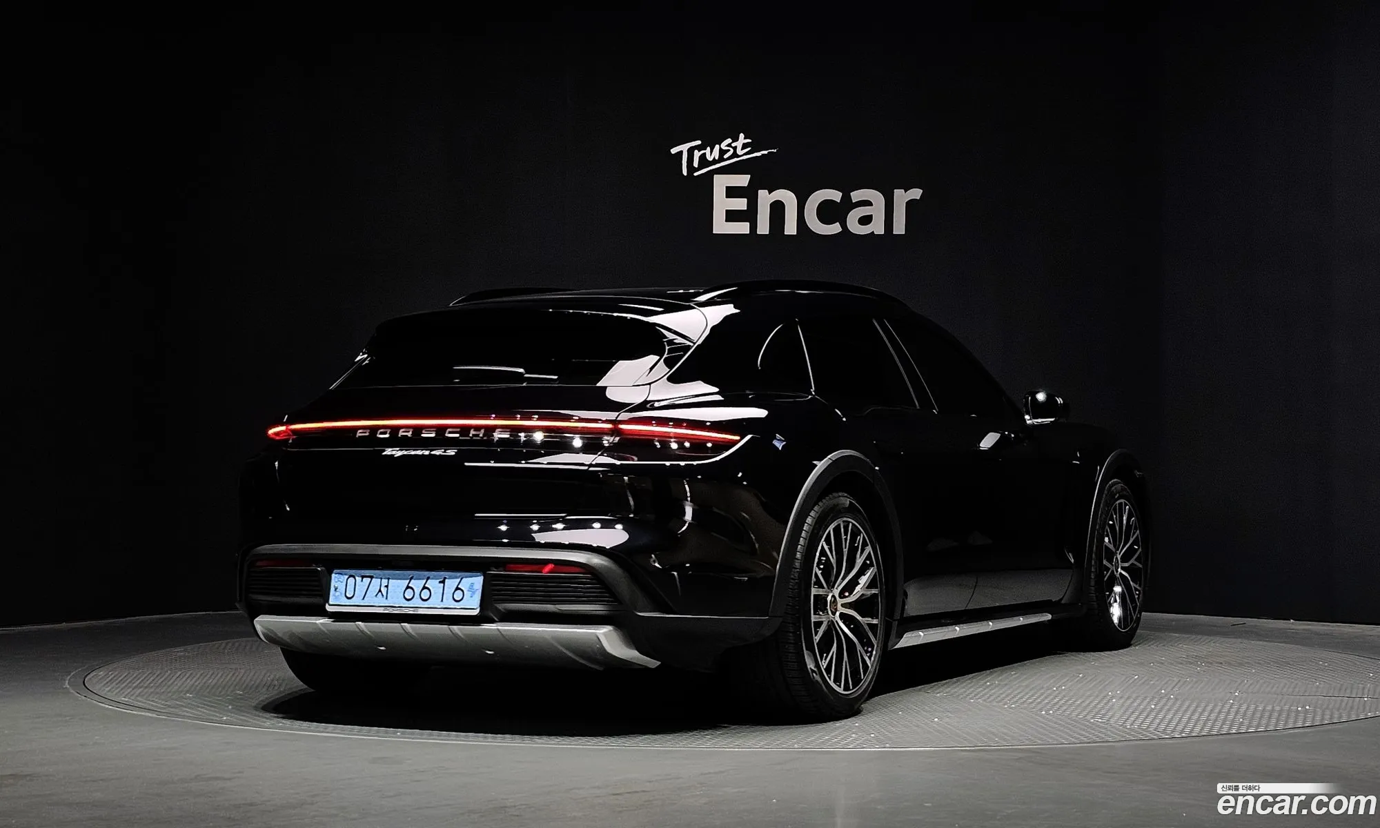 Porsche Taycan 2023 WP0BB2Y18RSA65081 — 30