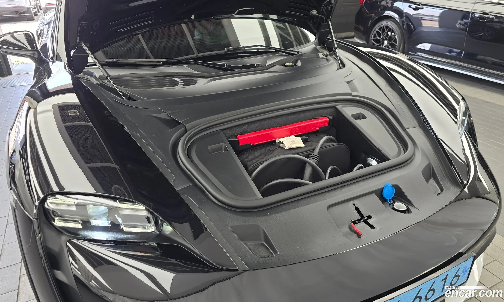 Porsche Taycan 2023 WP0BB2Y18RSA65081 — 4