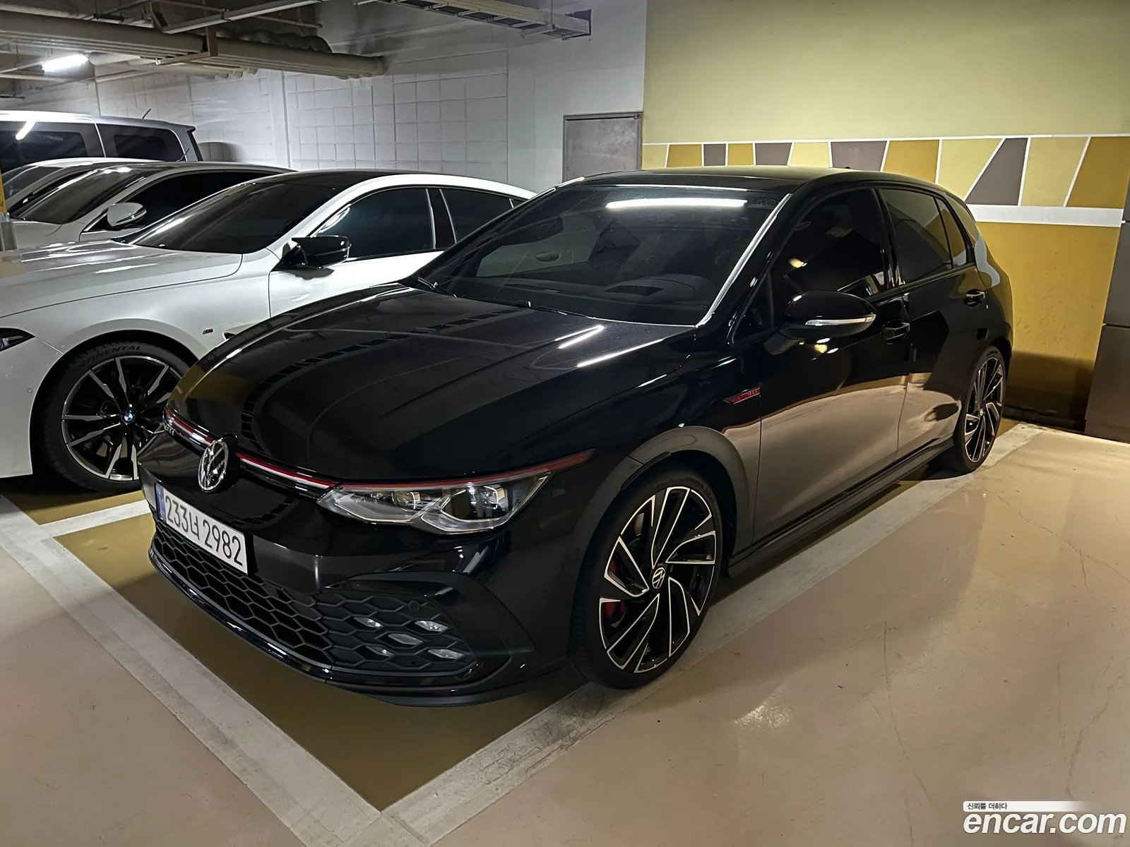 Volkswagen Golf 8th Gen 2023 — 9