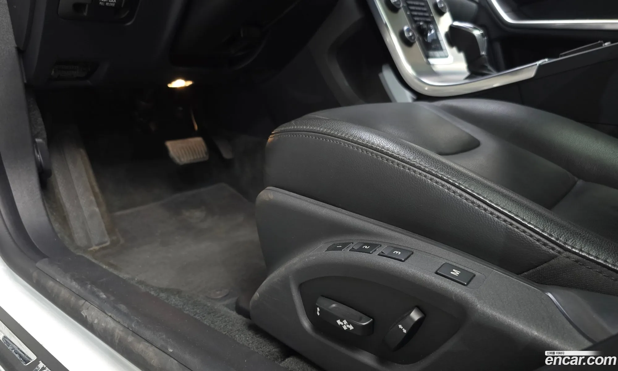 Volvo S60 2014 YV1FS84BBE2304705 — 23