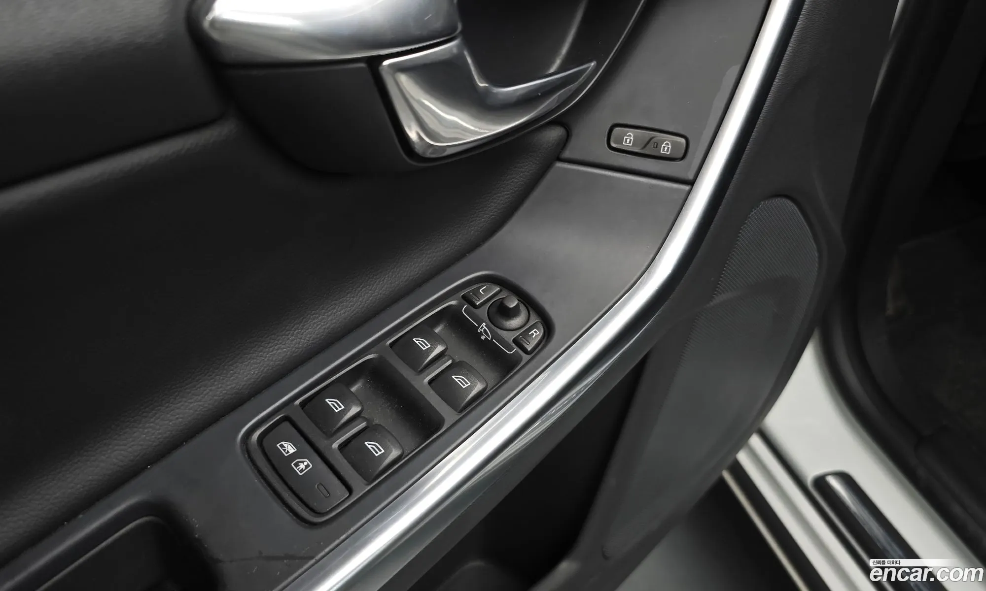 Volvo S60 2014 YV1FS84BBE2304705 — 26