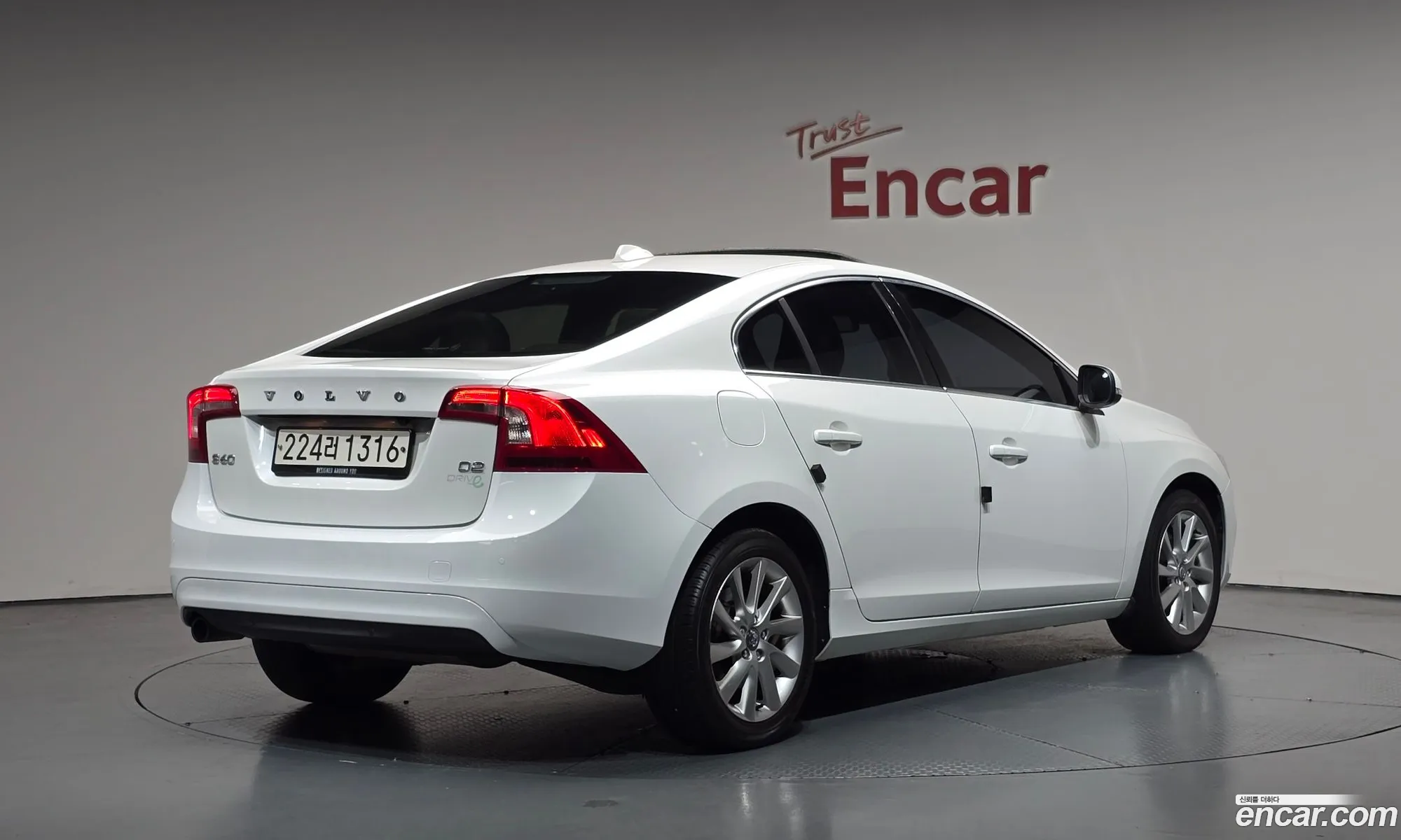 Volvo S60 2014 — 8
