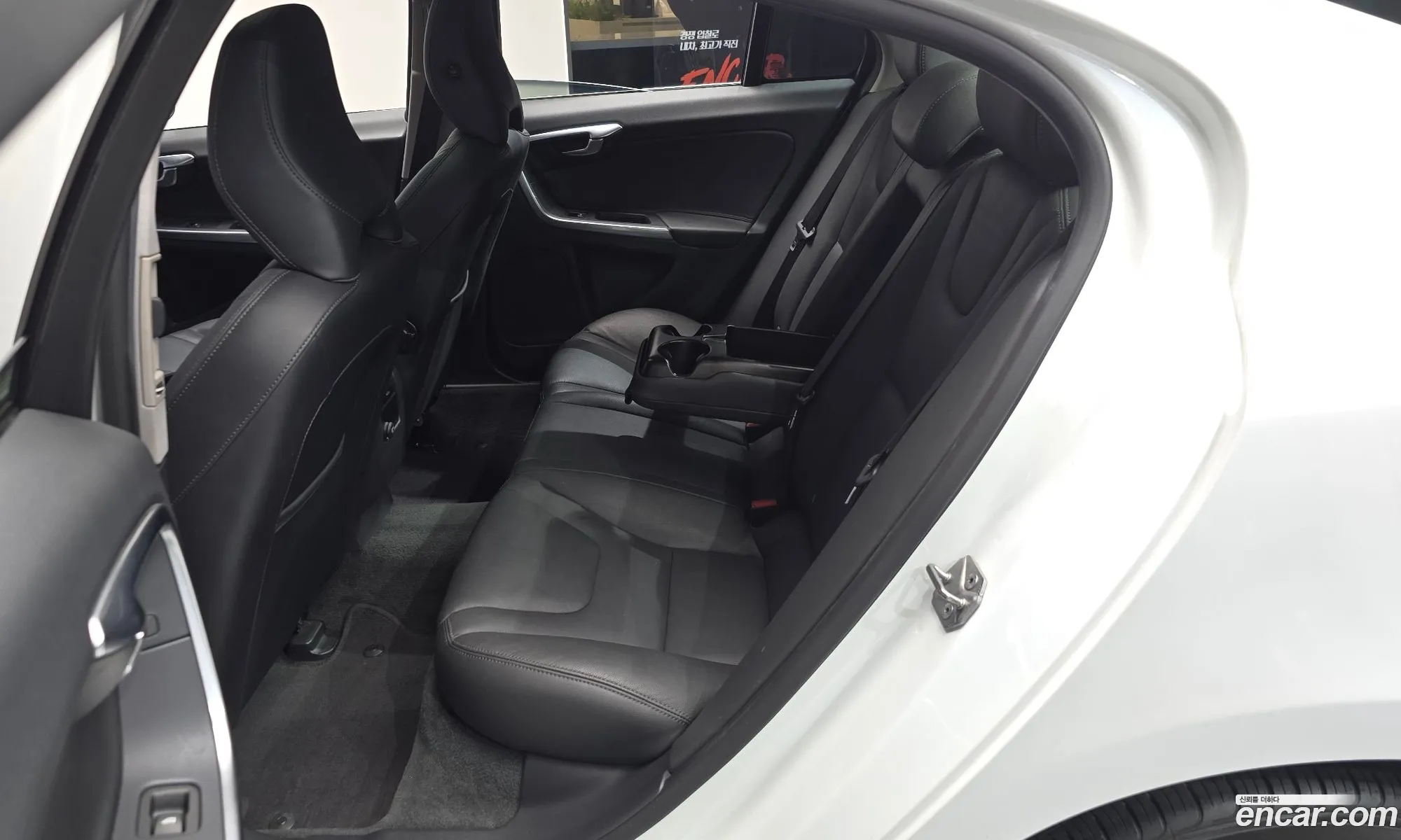 Volvo S60 2014 — 20