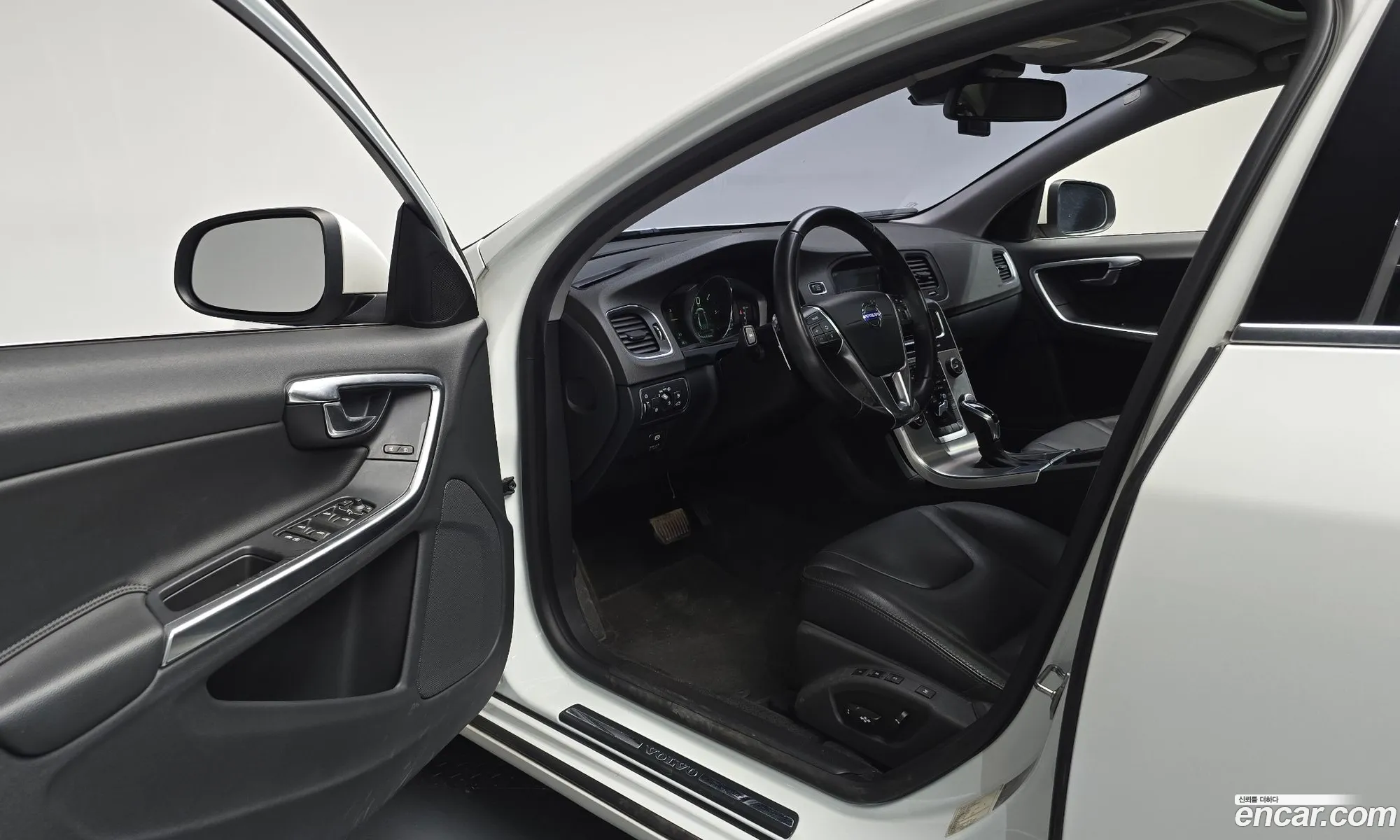 Volvo S60 2014 — 22