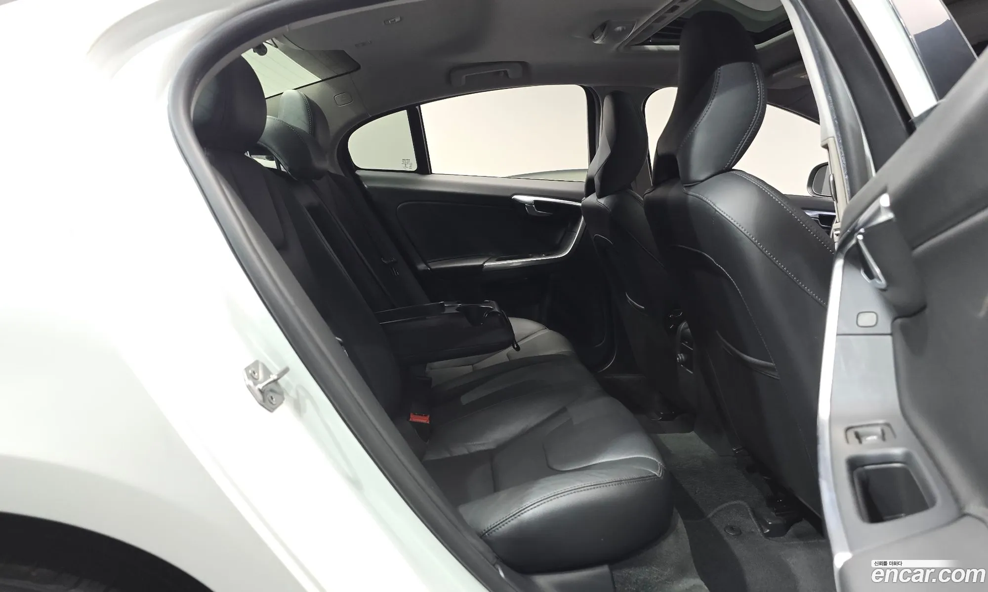 Volvo S60 2014 — 2
