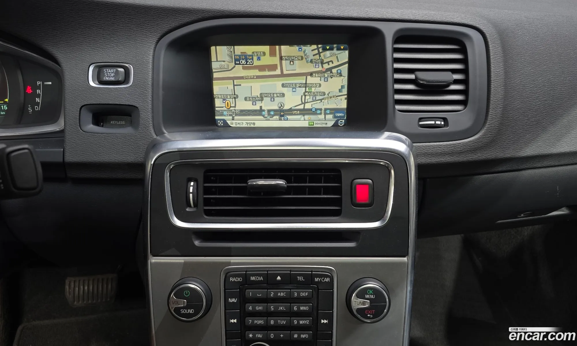 Volvo S60 2014 — 11