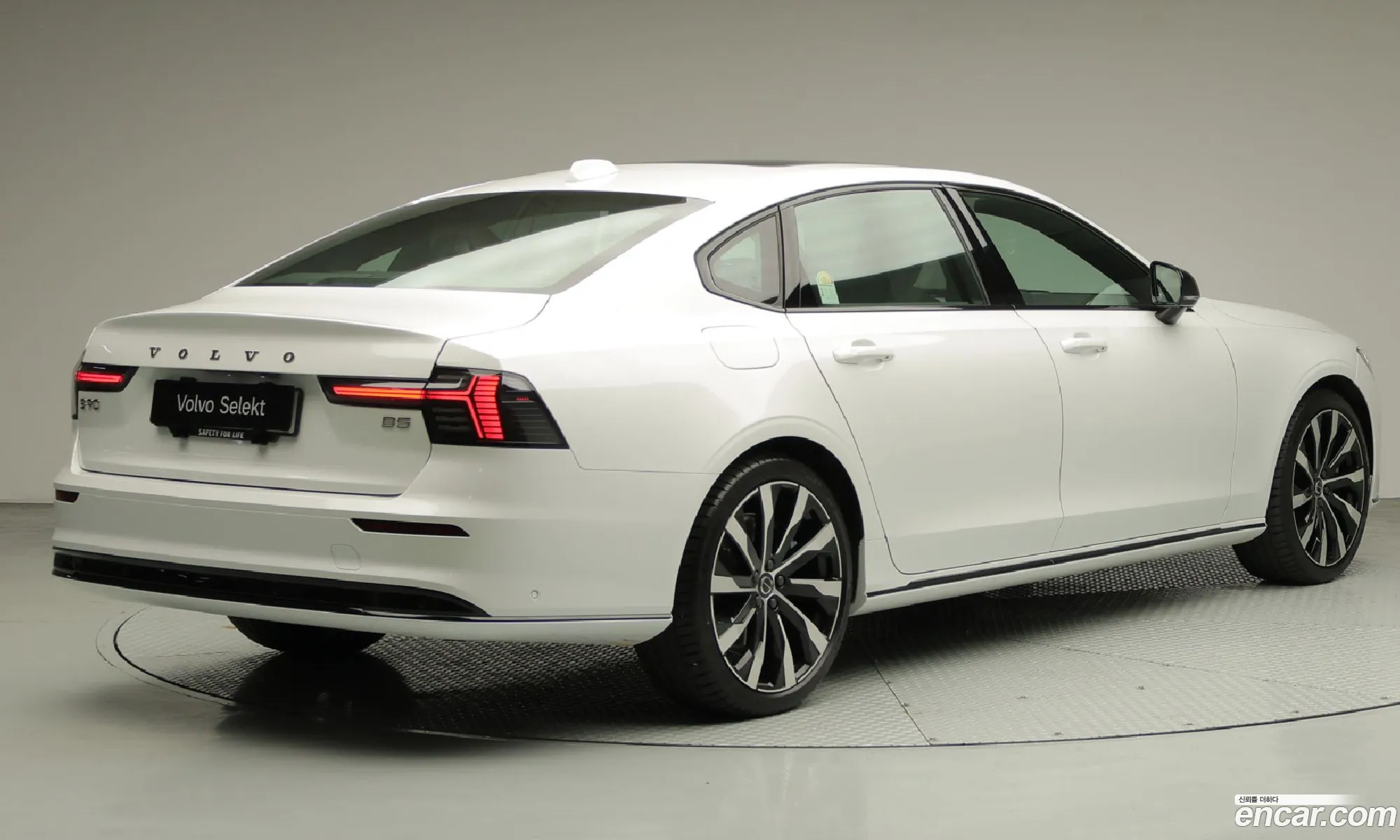 Volvo S90 2025 — 3